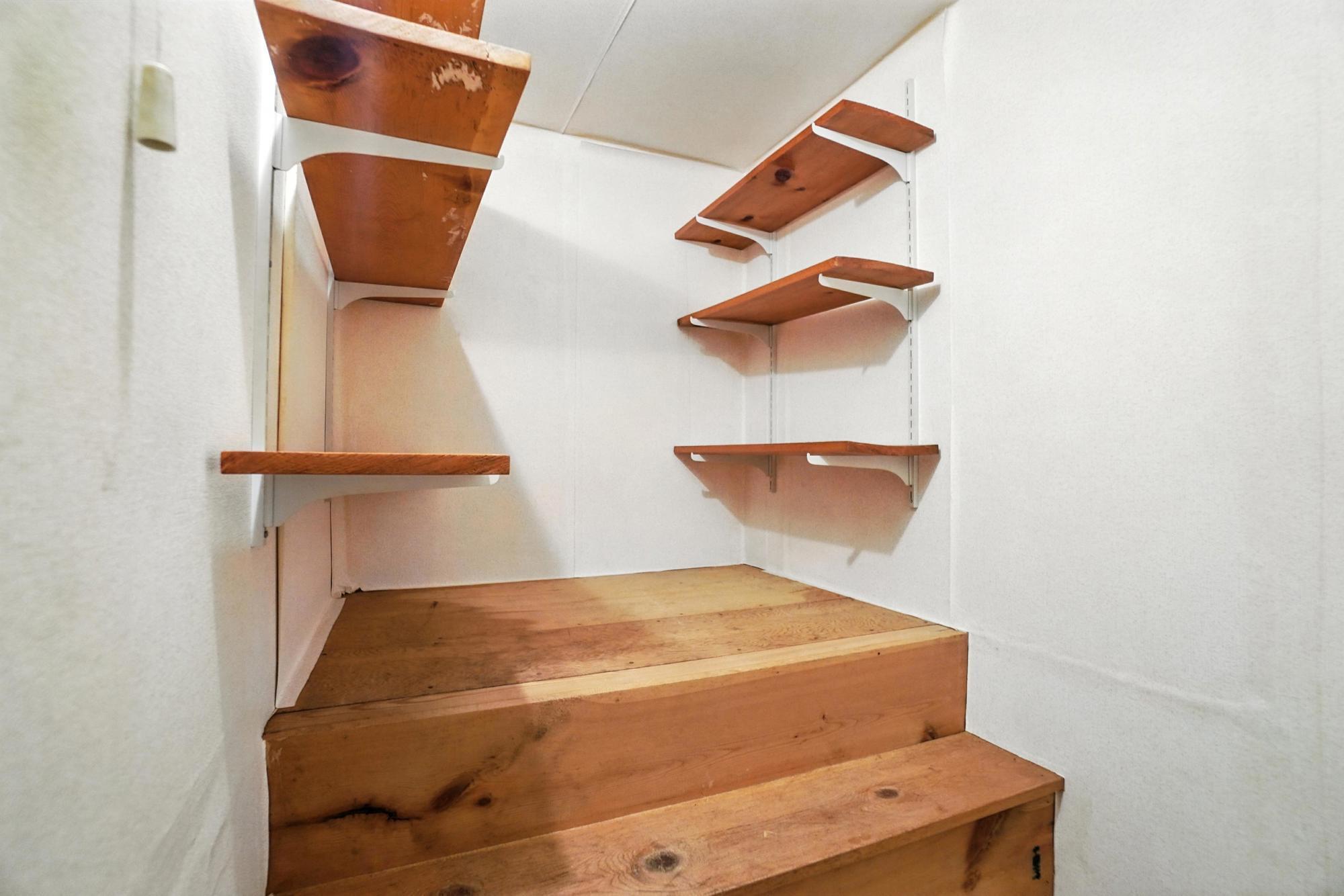 292 Main Street, London, Ohio 43140