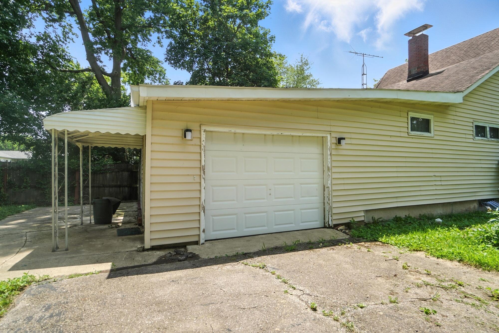 292 Main Street, London, Ohio 43140