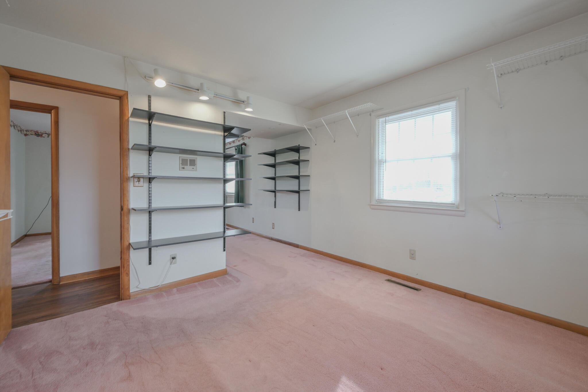 255 Bird Road, Springfield, Ohio 45505