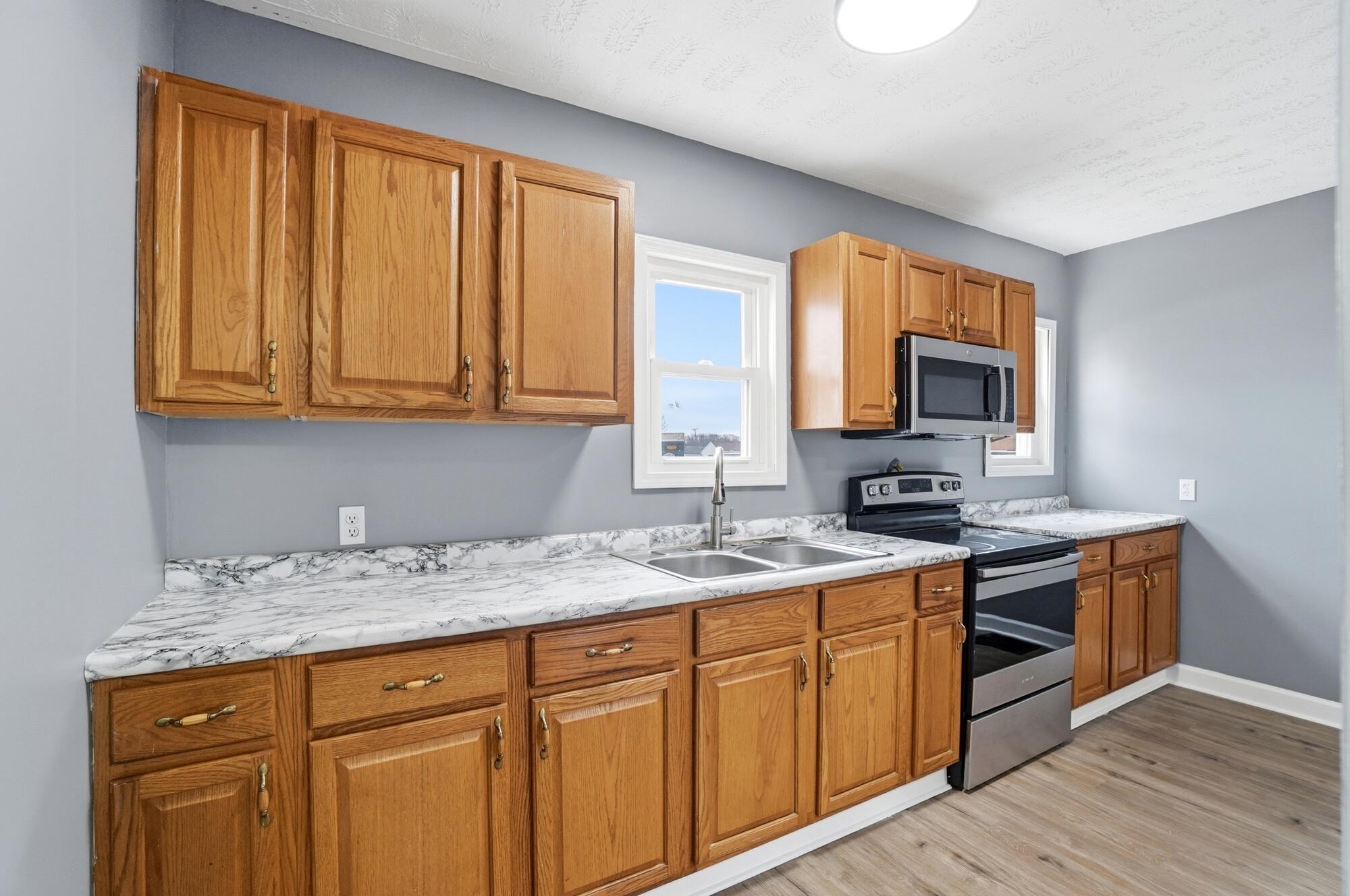 330 Larchmont Avenue, Springfield, Ohio 45503