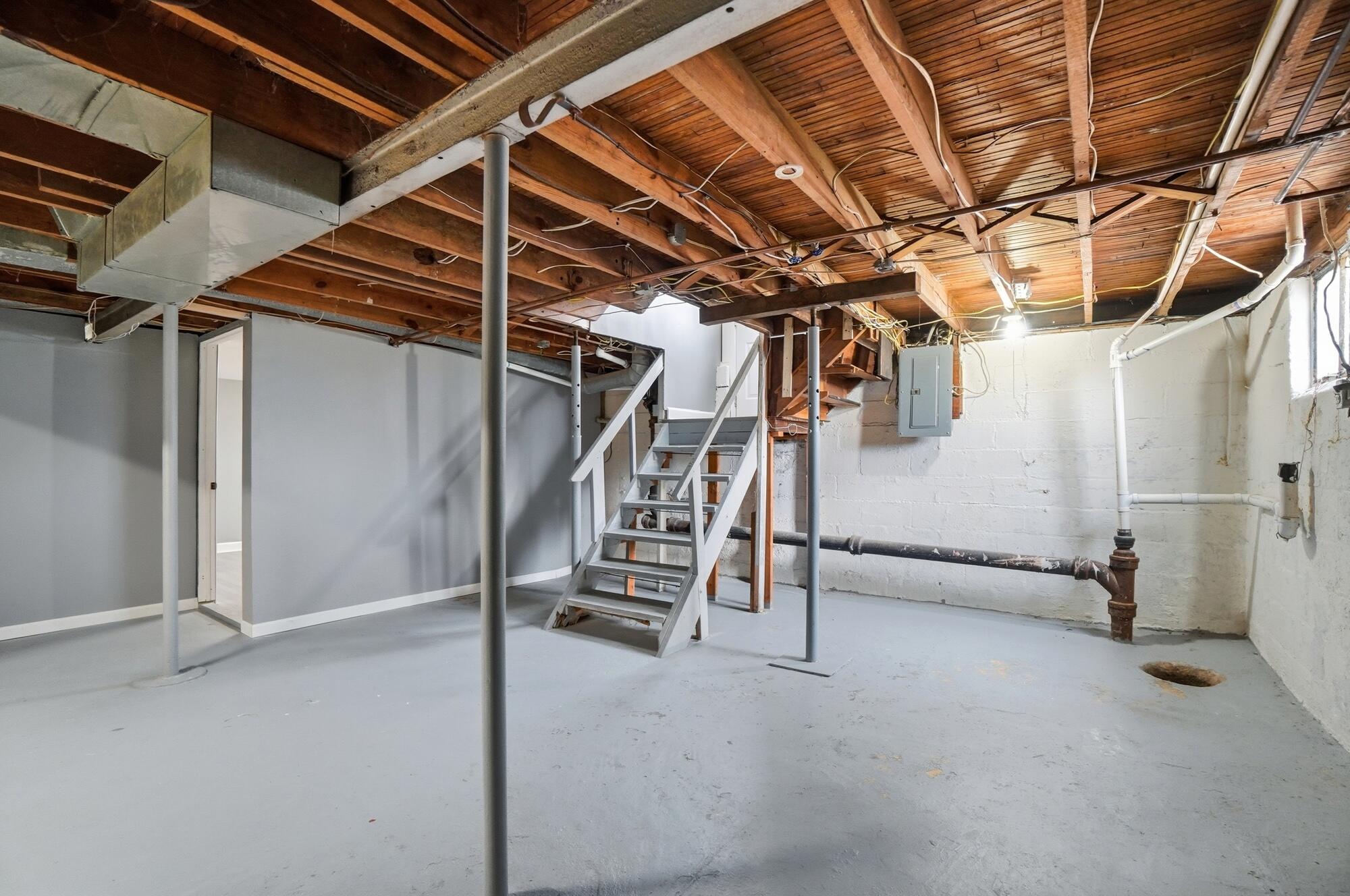 330 Larchmont Avenue, Springfield, Ohio 45503