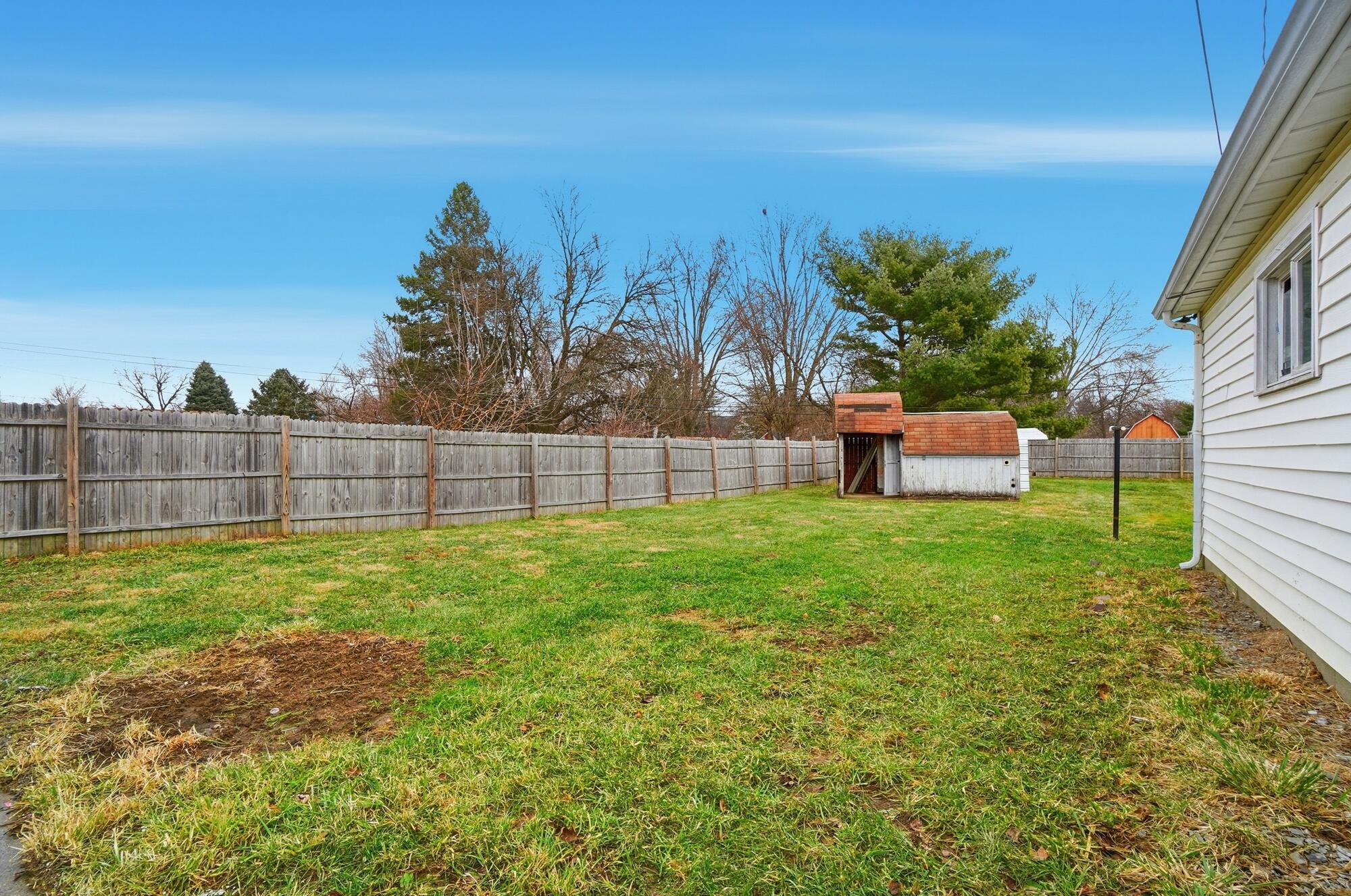 330 Larchmont Avenue, Springfield, Ohio 45503