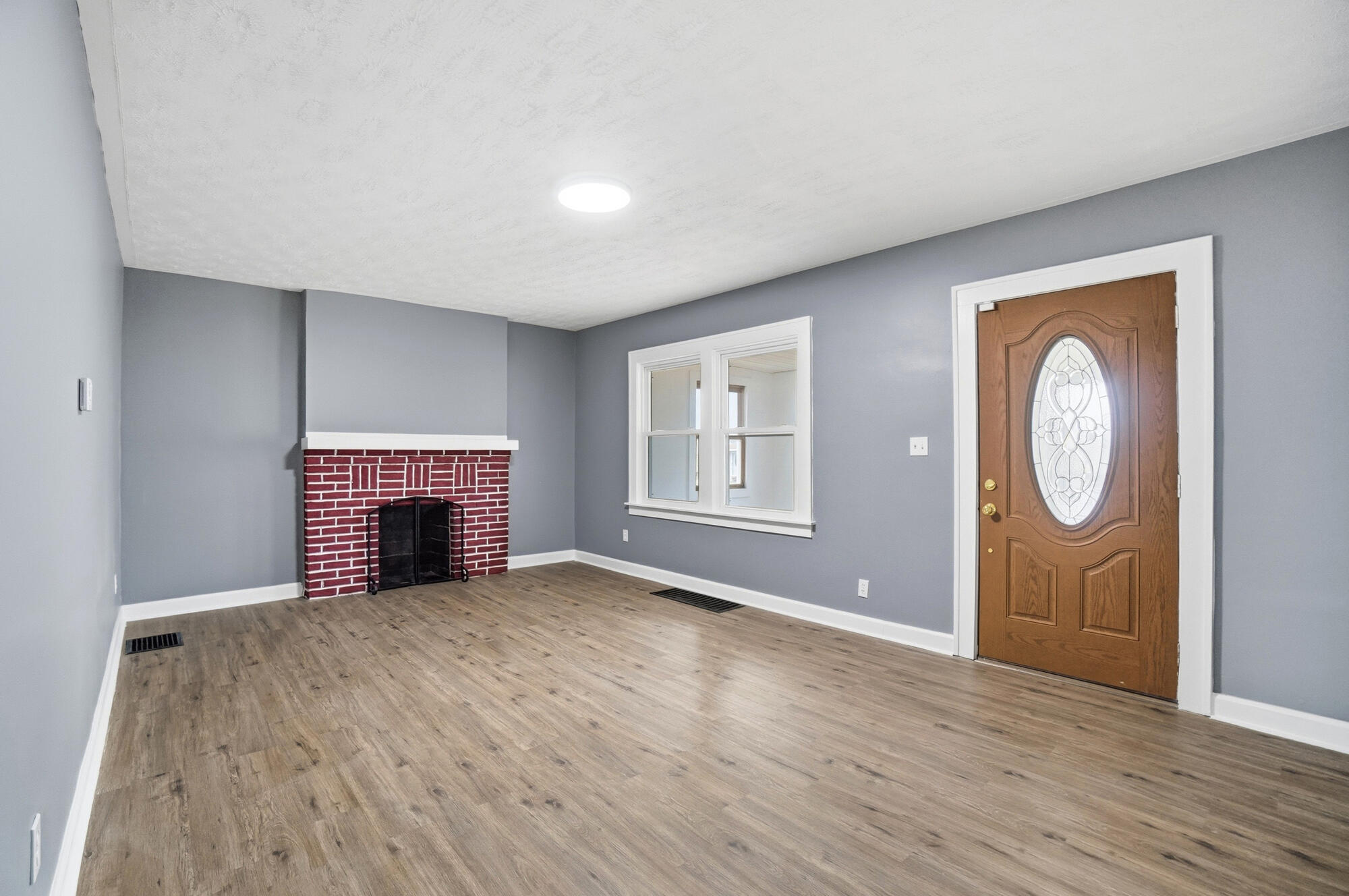 330 Larchmont Avenue, Springfield, Ohio 45503