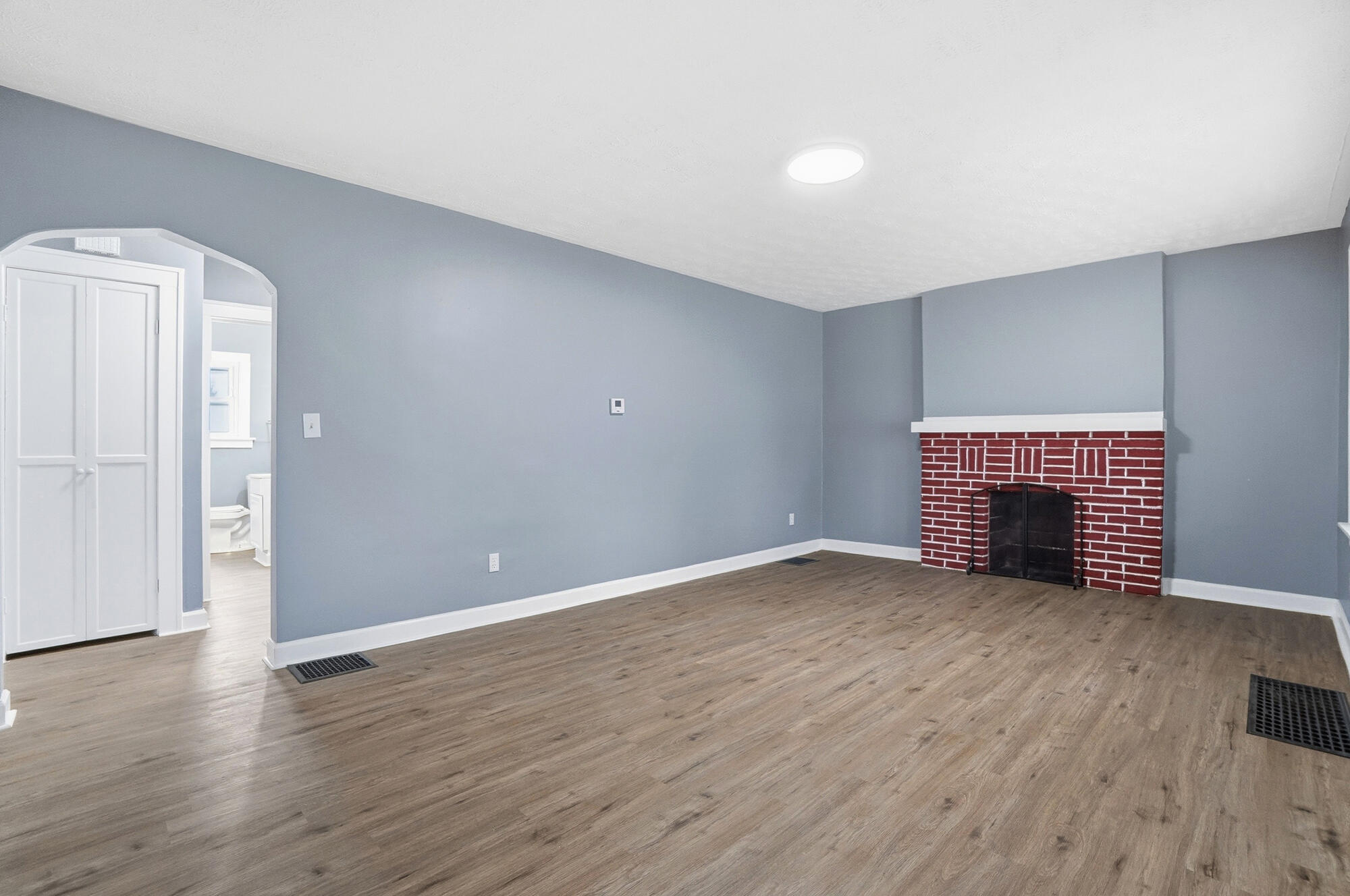 330 Larchmont Avenue, Springfield, Ohio 45503