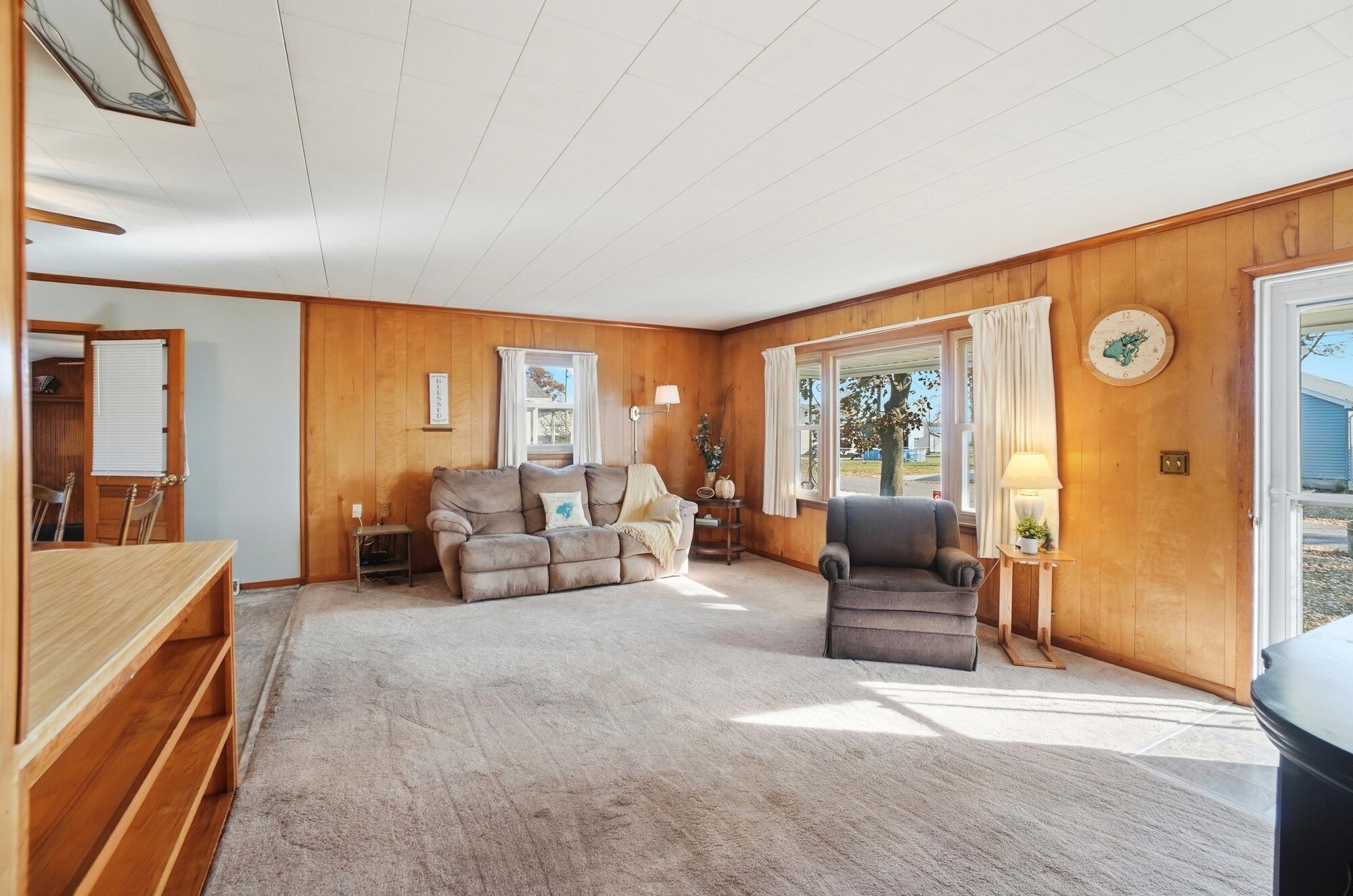 8990 Crescent Street, Lakeview, Ohio 43331