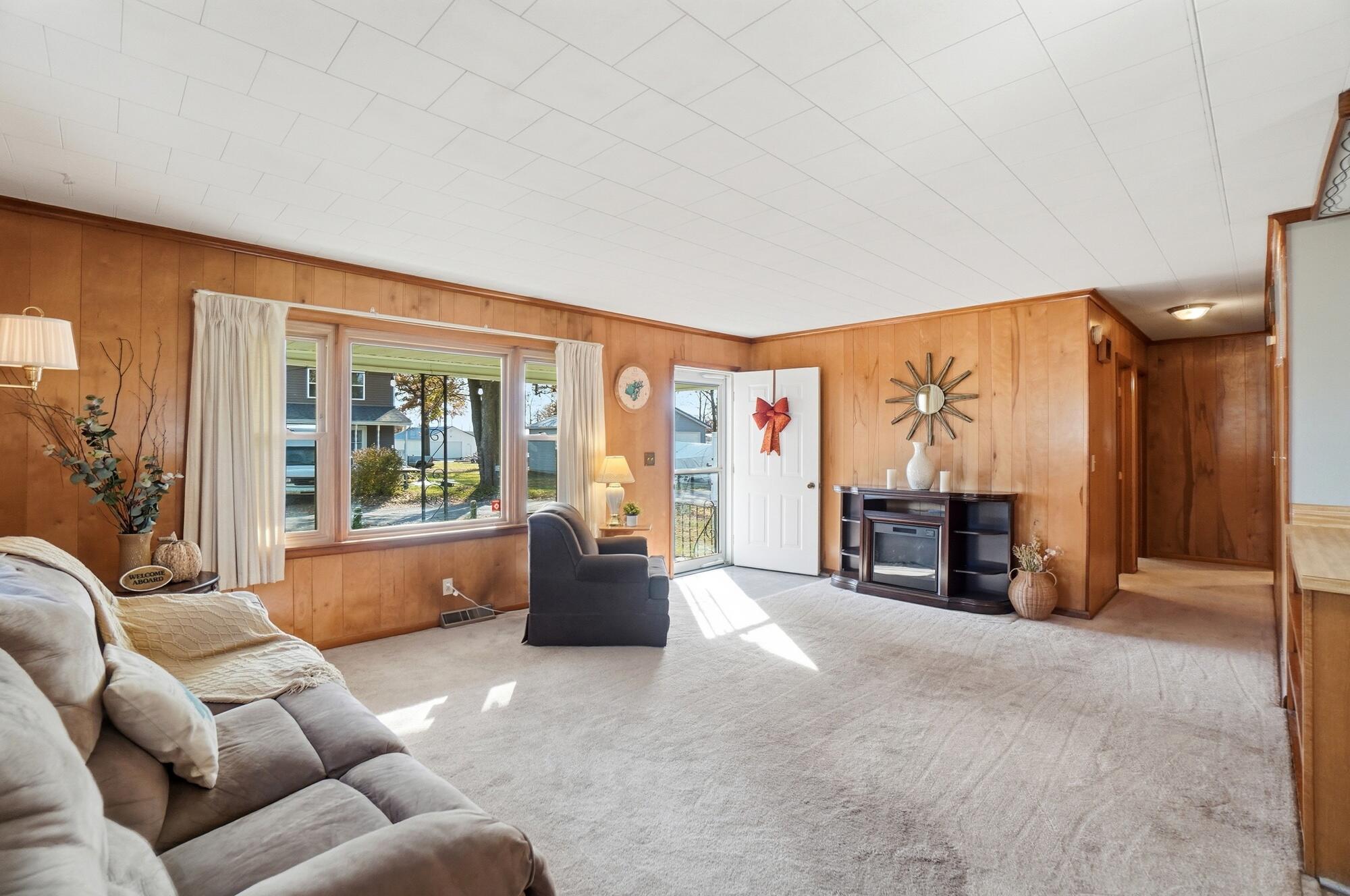 8990 Crescent Street, Lakeview, Ohio 43331