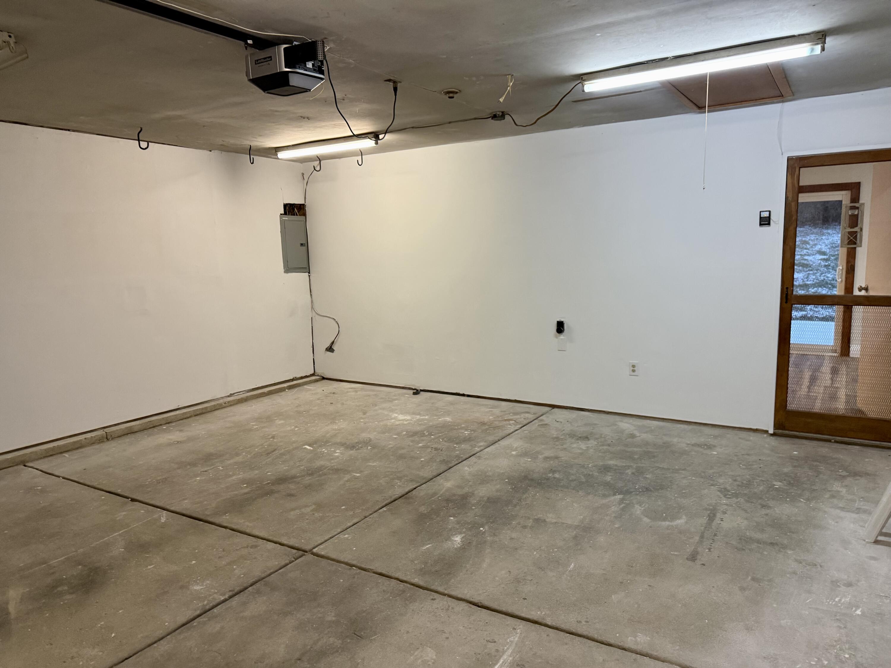 1924 Marinette Drive, Springfield, Ohio 45503