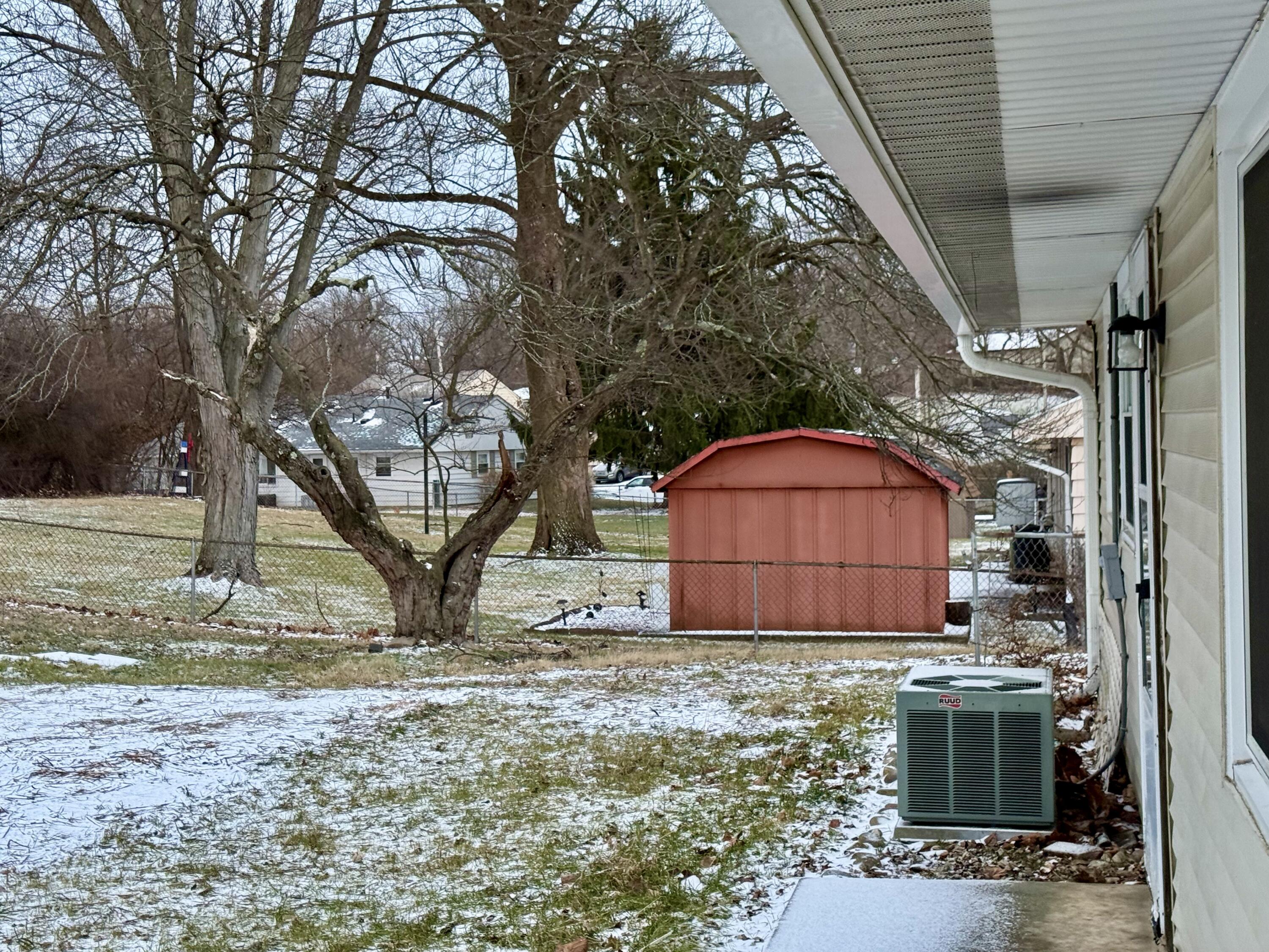 1924 Marinette Drive, Springfield, Ohio 45503