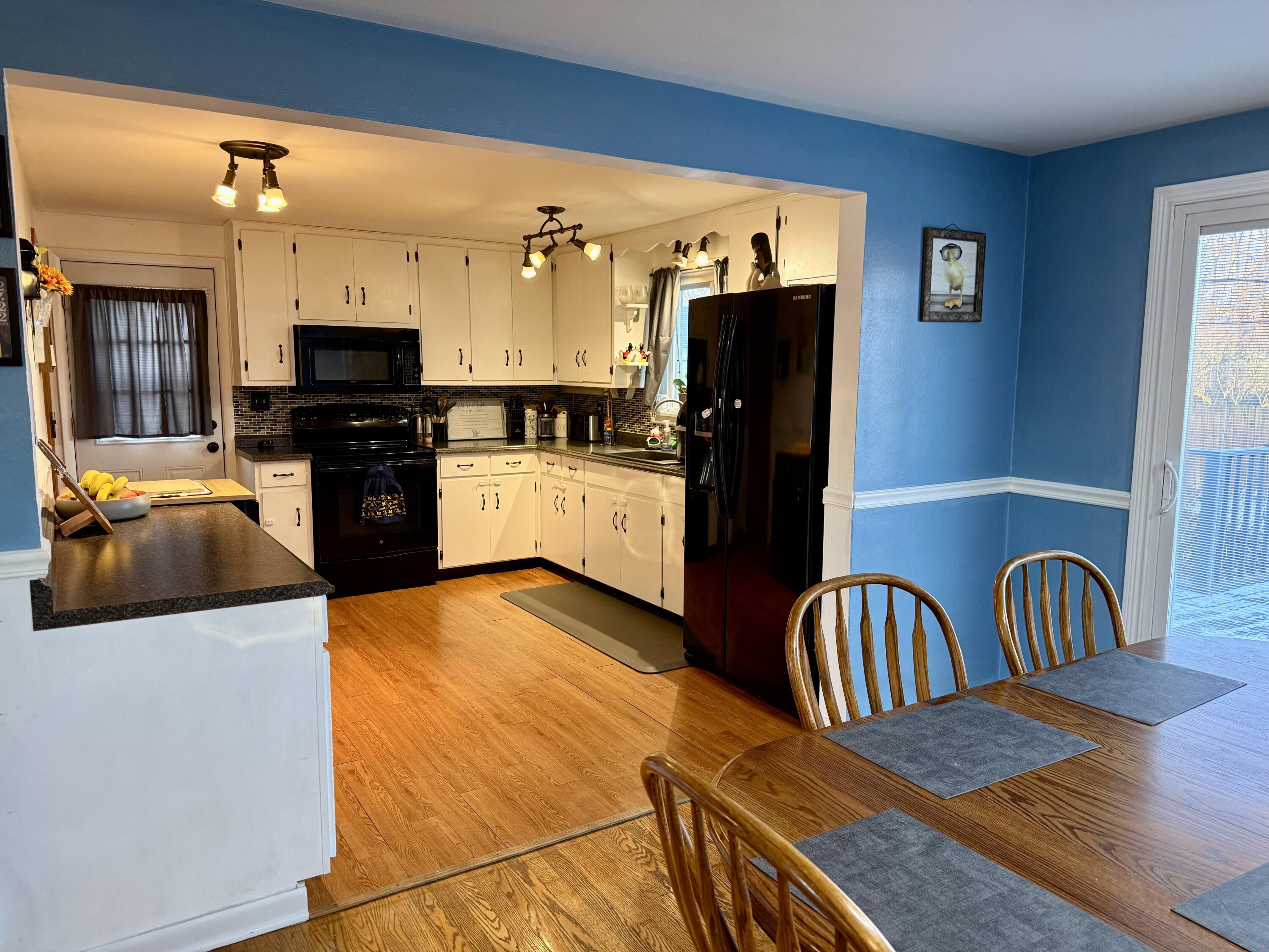 1033 Westmont Circle, Springfield, Ohio 45503