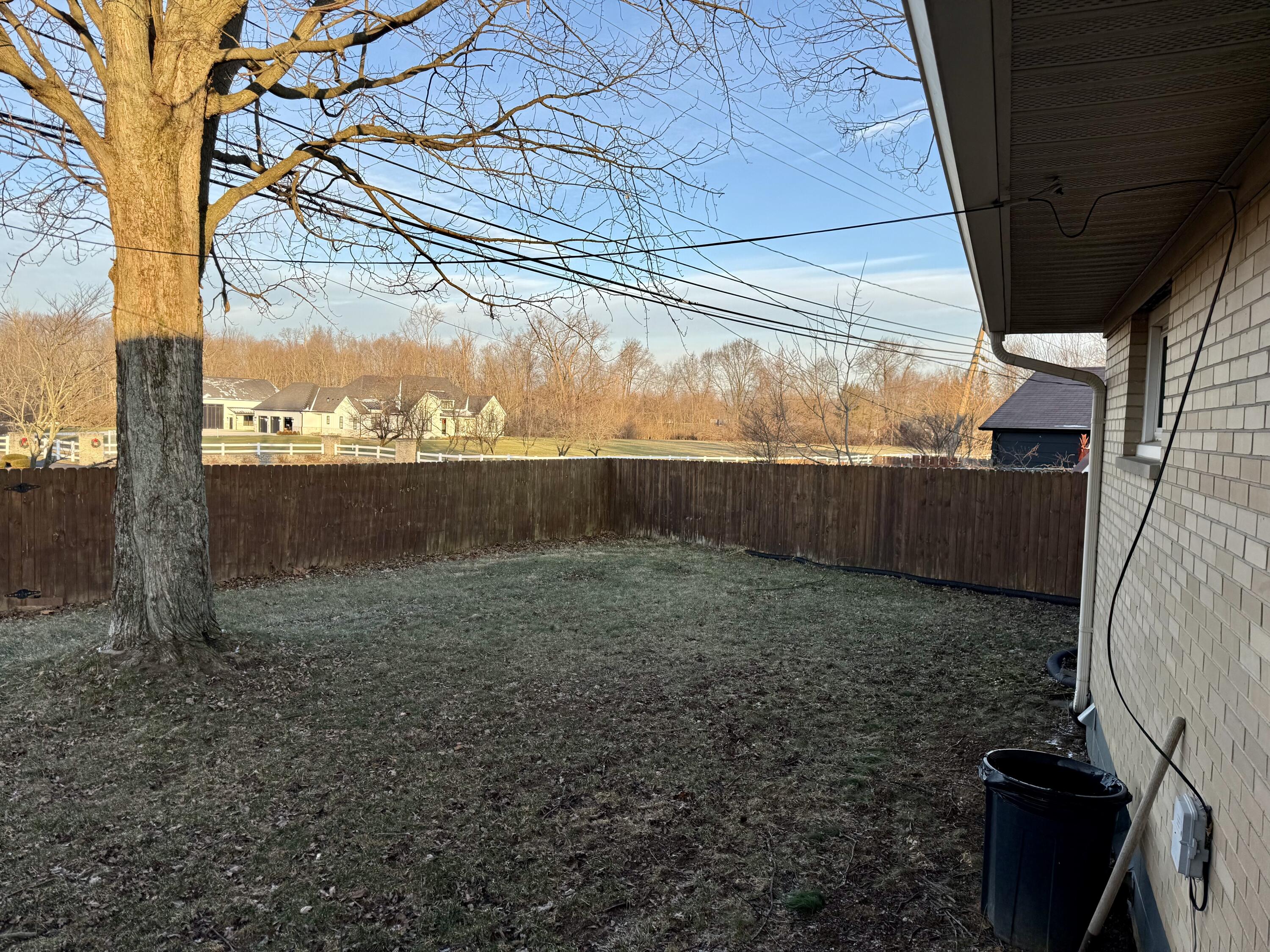 1033 Westmont Circle, Springfield, Ohio 45503