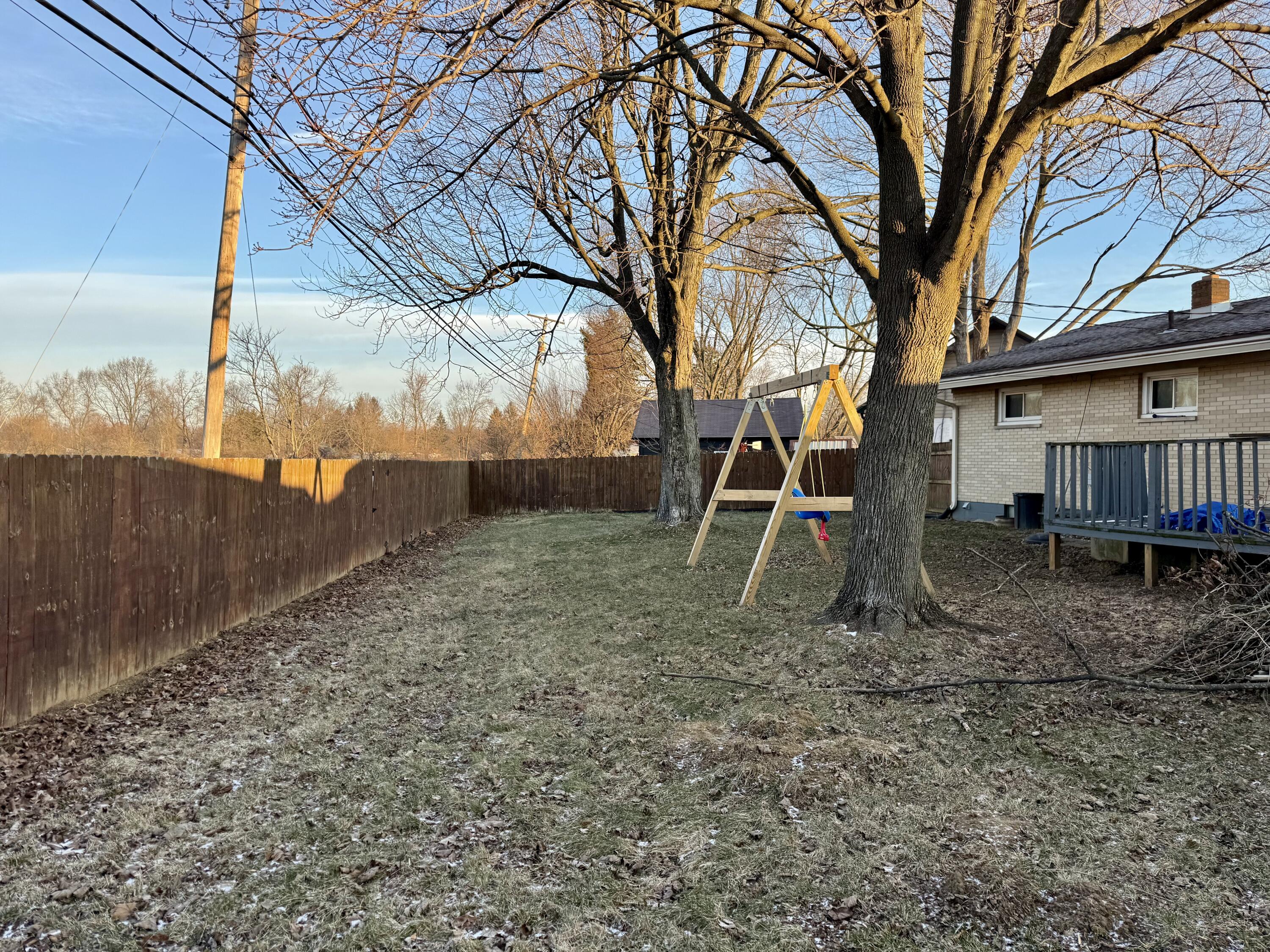 1033 Westmont Circle, Springfield, Ohio 45503