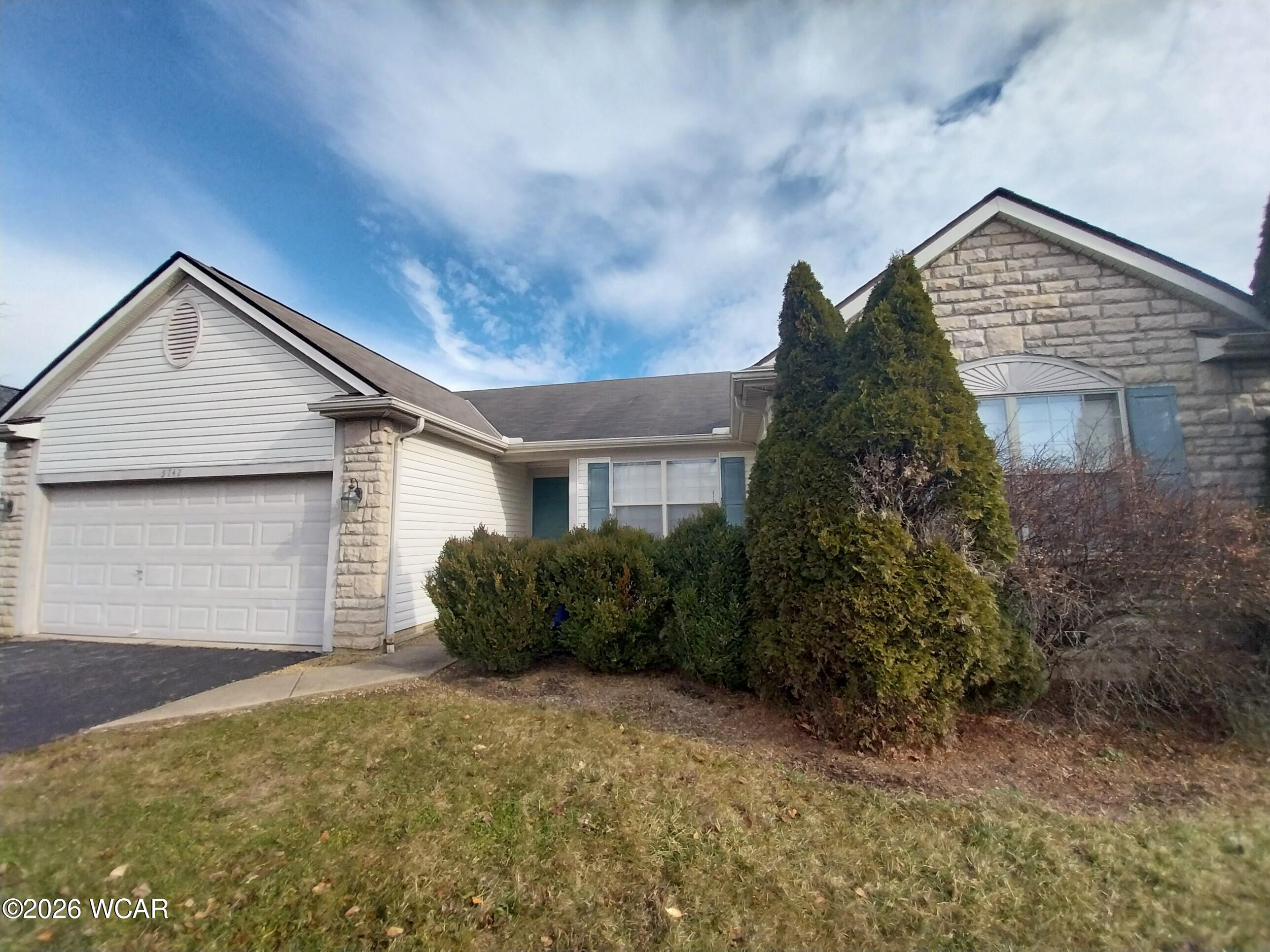 5742 Cedar Lawn Drive, Groveport, Ohio