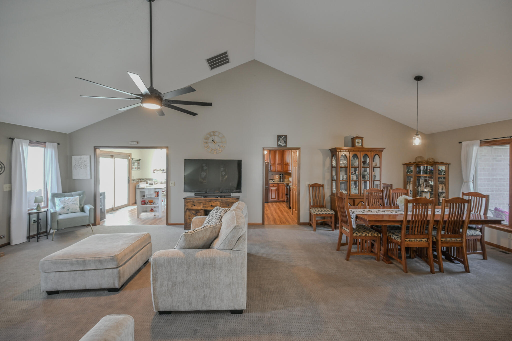 5541 Meissen Drive, Springfield, Ohio 45502