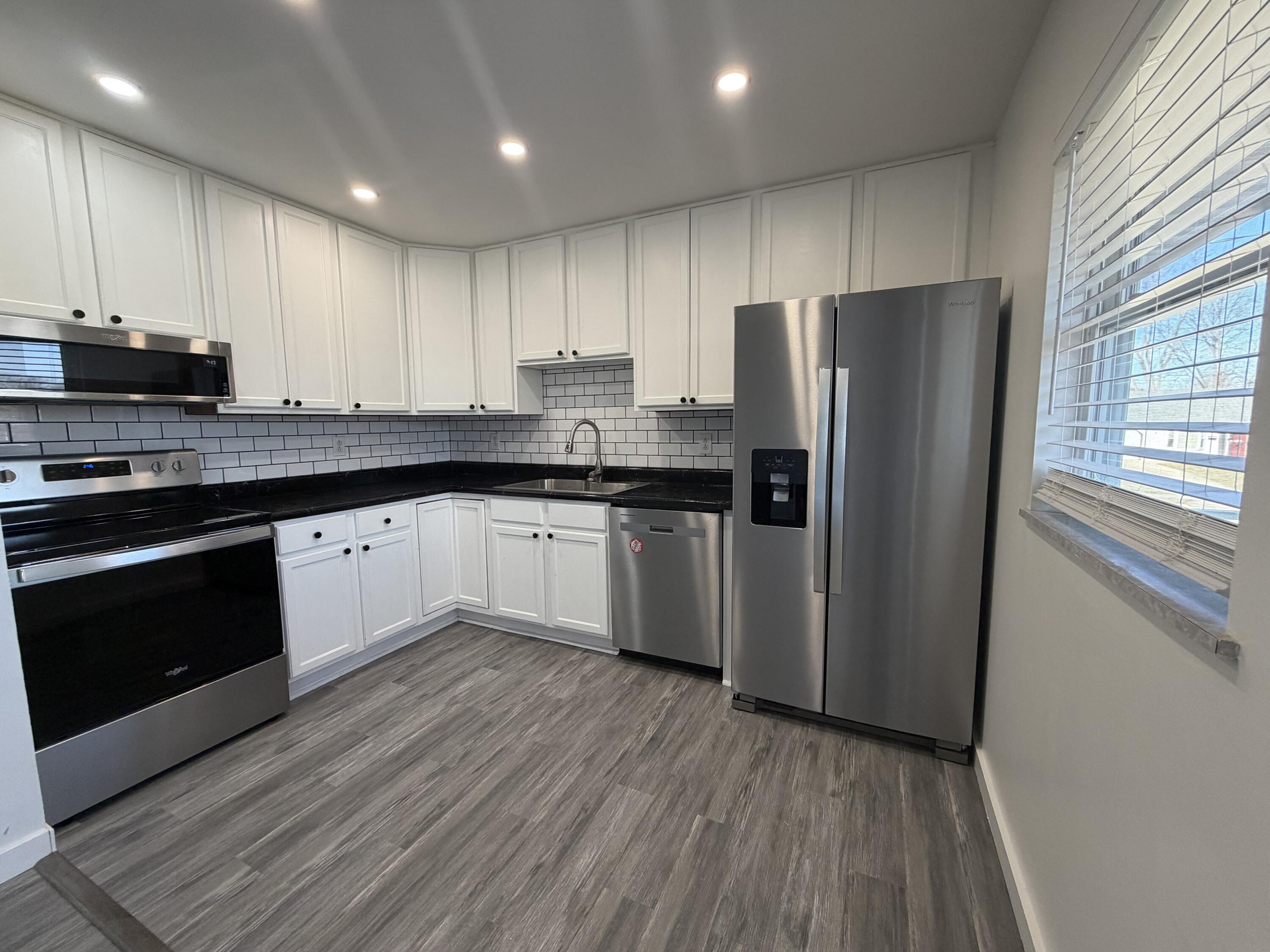 2948 Hyannis Drive, Springfield, Ohio 45503