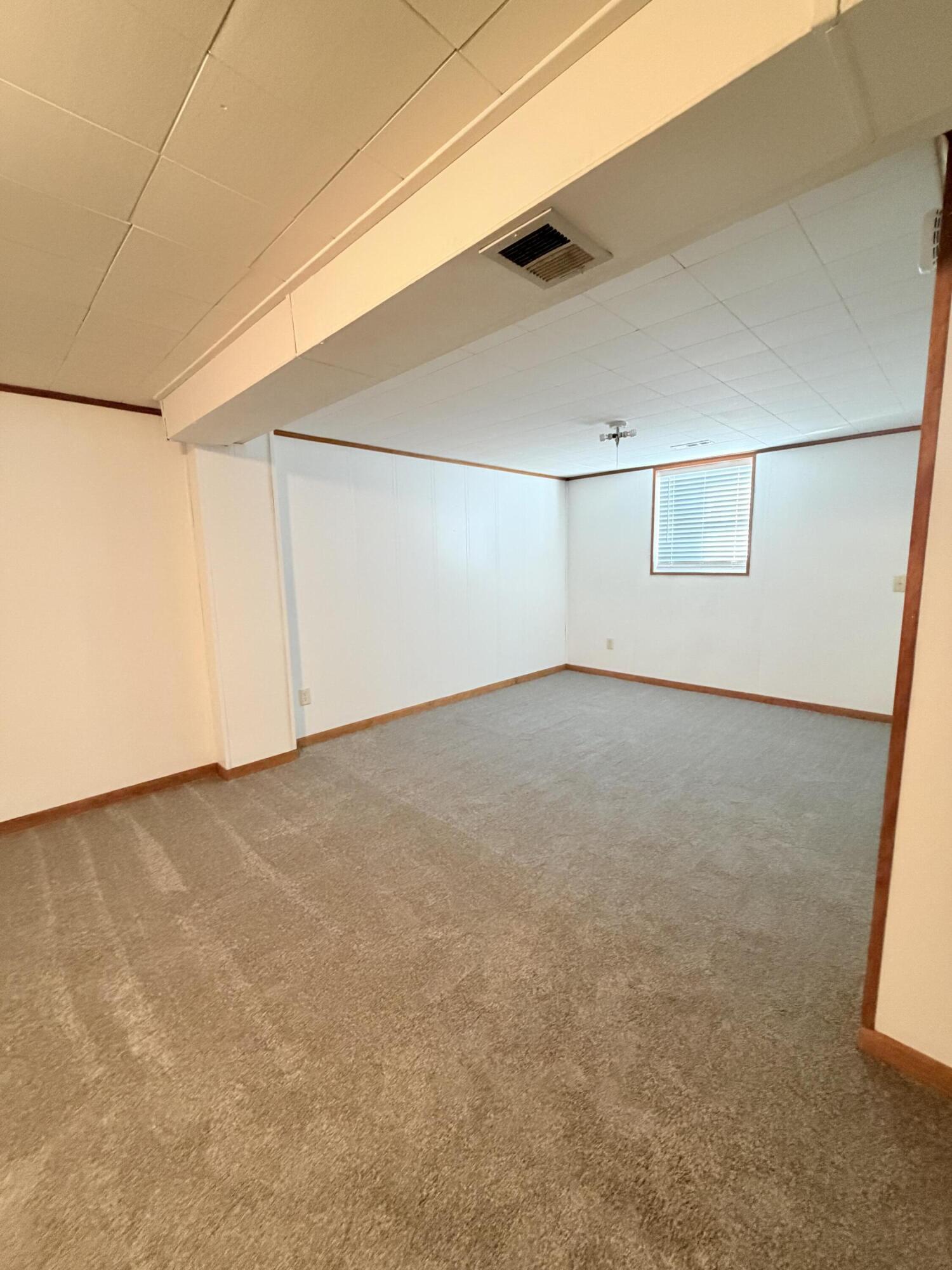 2948 Hyannis Drive, Springfield, Ohio 45503