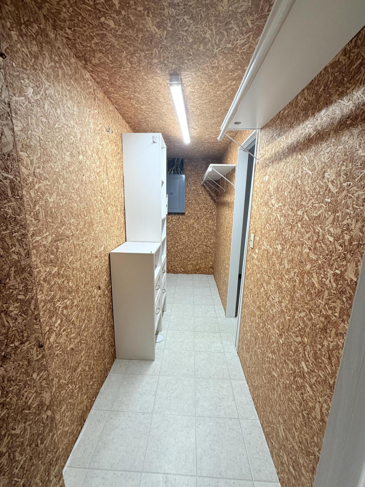 2948 Hyannis Drive, Springfield, Ohio 45503