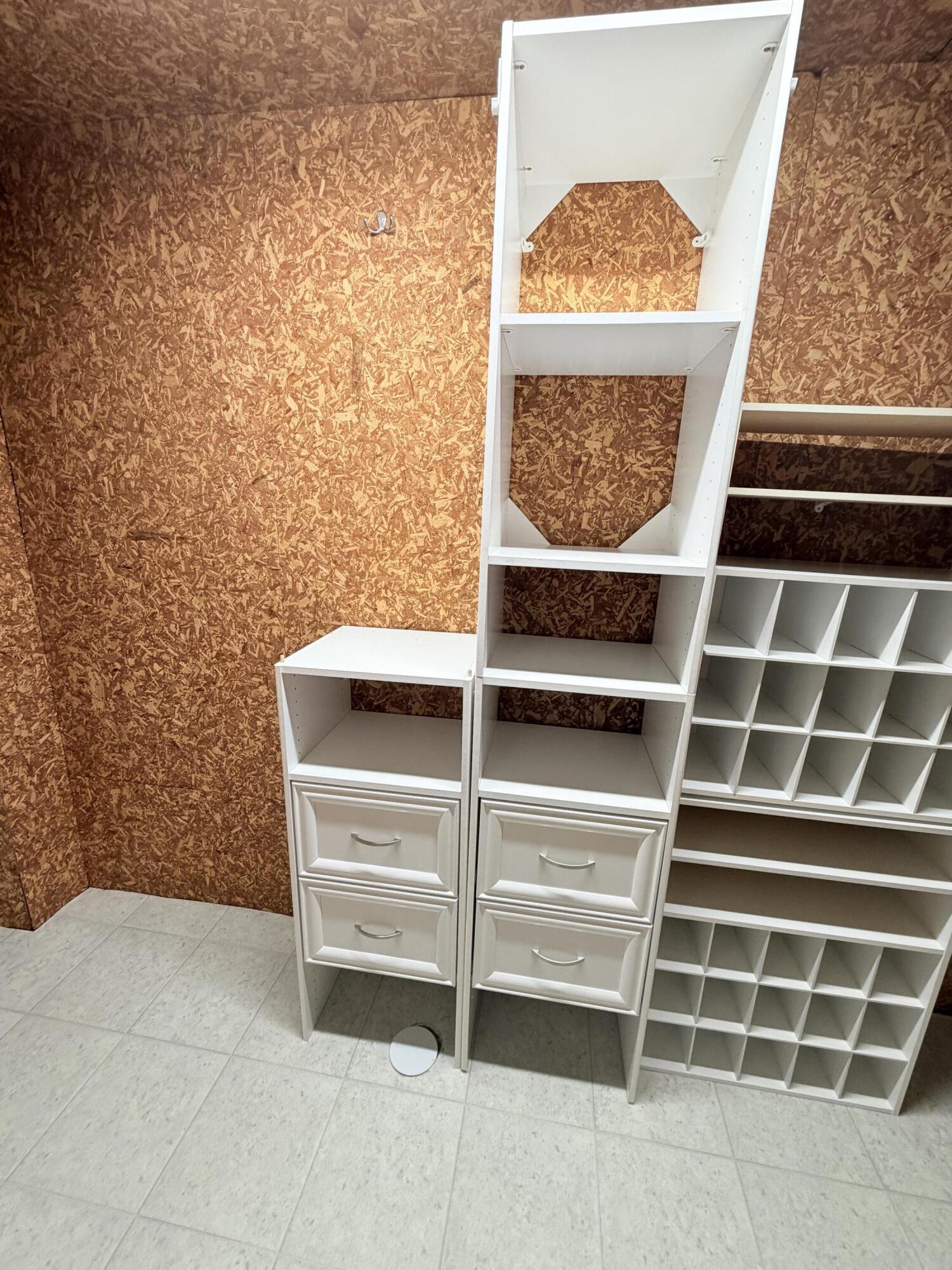 2948 Hyannis Drive, Springfield, Ohio 45503