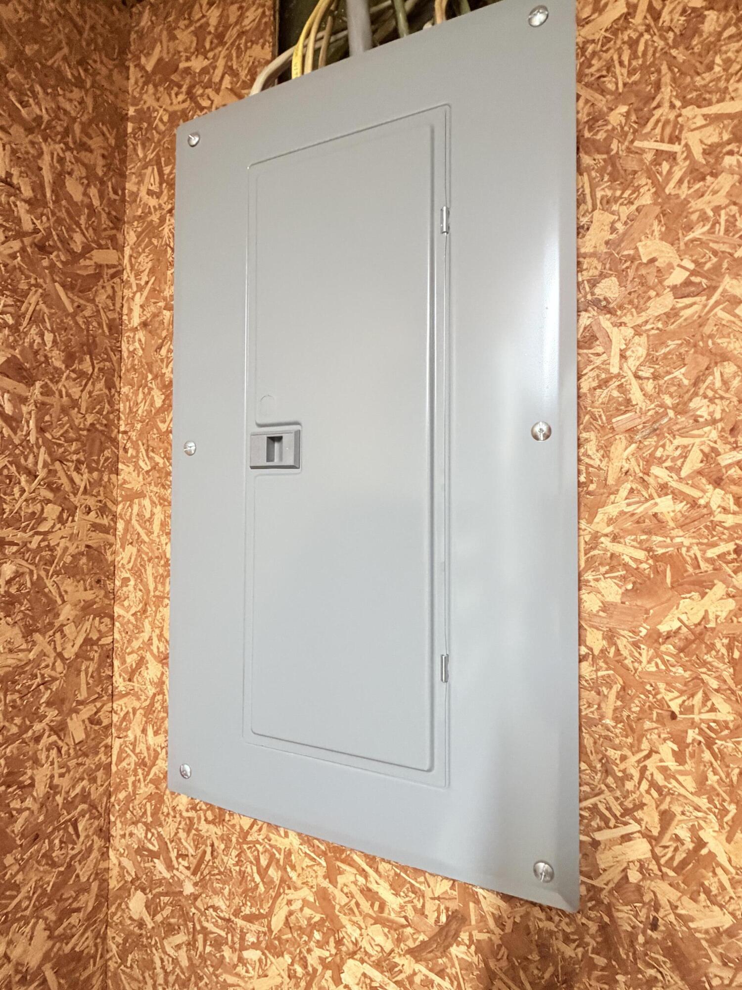 2948 Hyannis Drive, Springfield, Ohio 45503