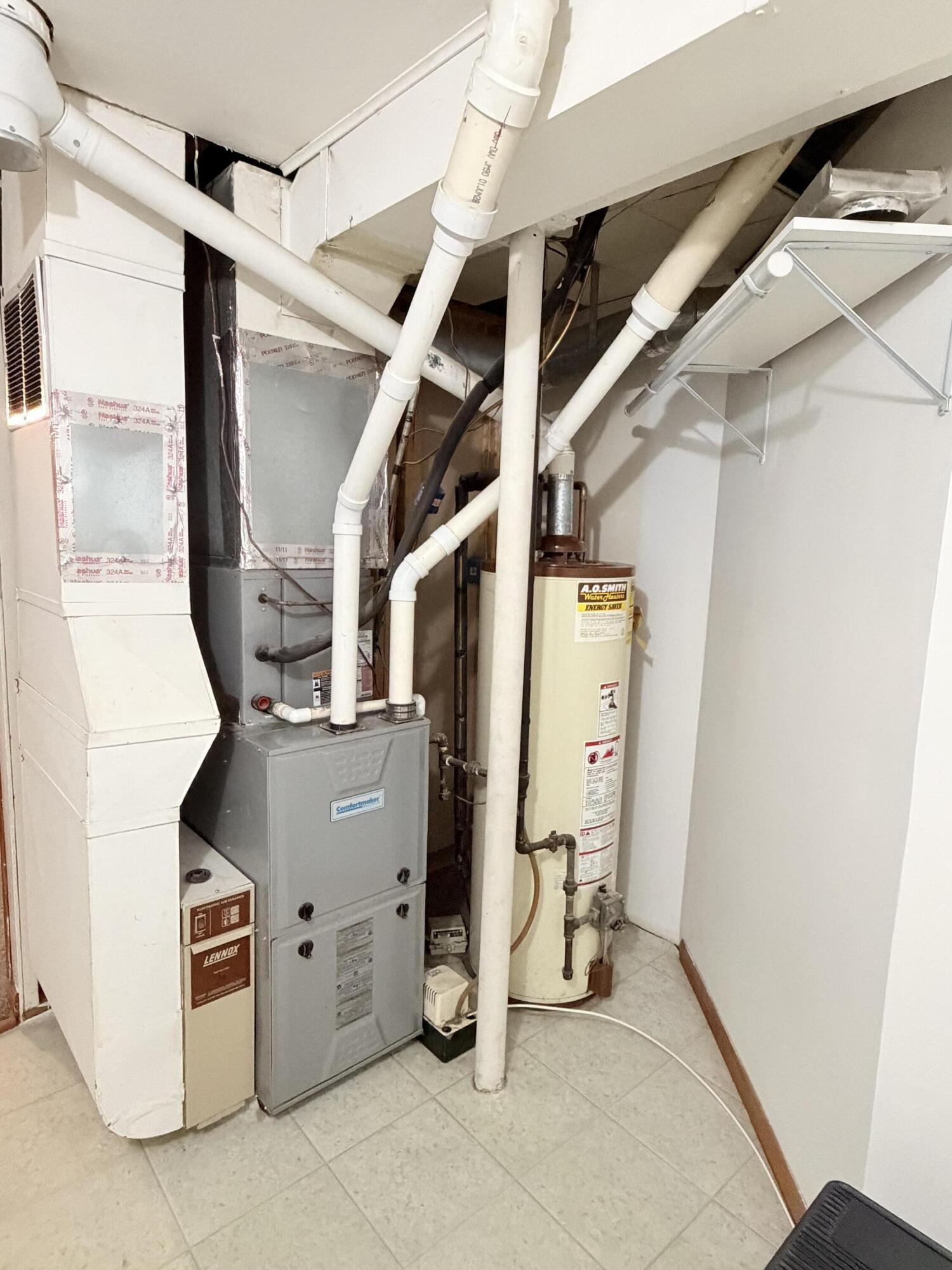 2948 Hyannis Drive, Springfield, Ohio 45503