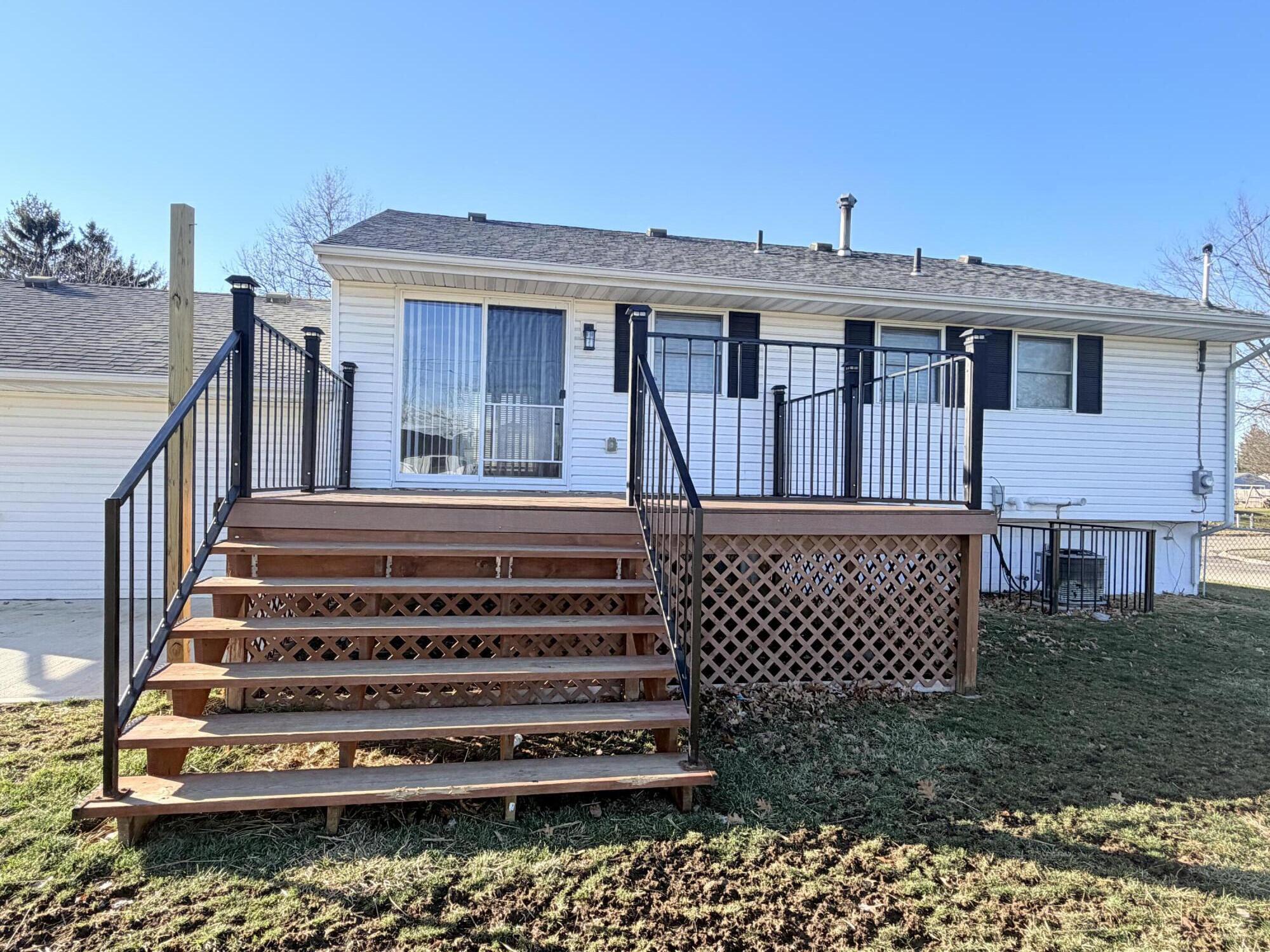 2948 Hyannis Drive, Springfield, Ohio 45503