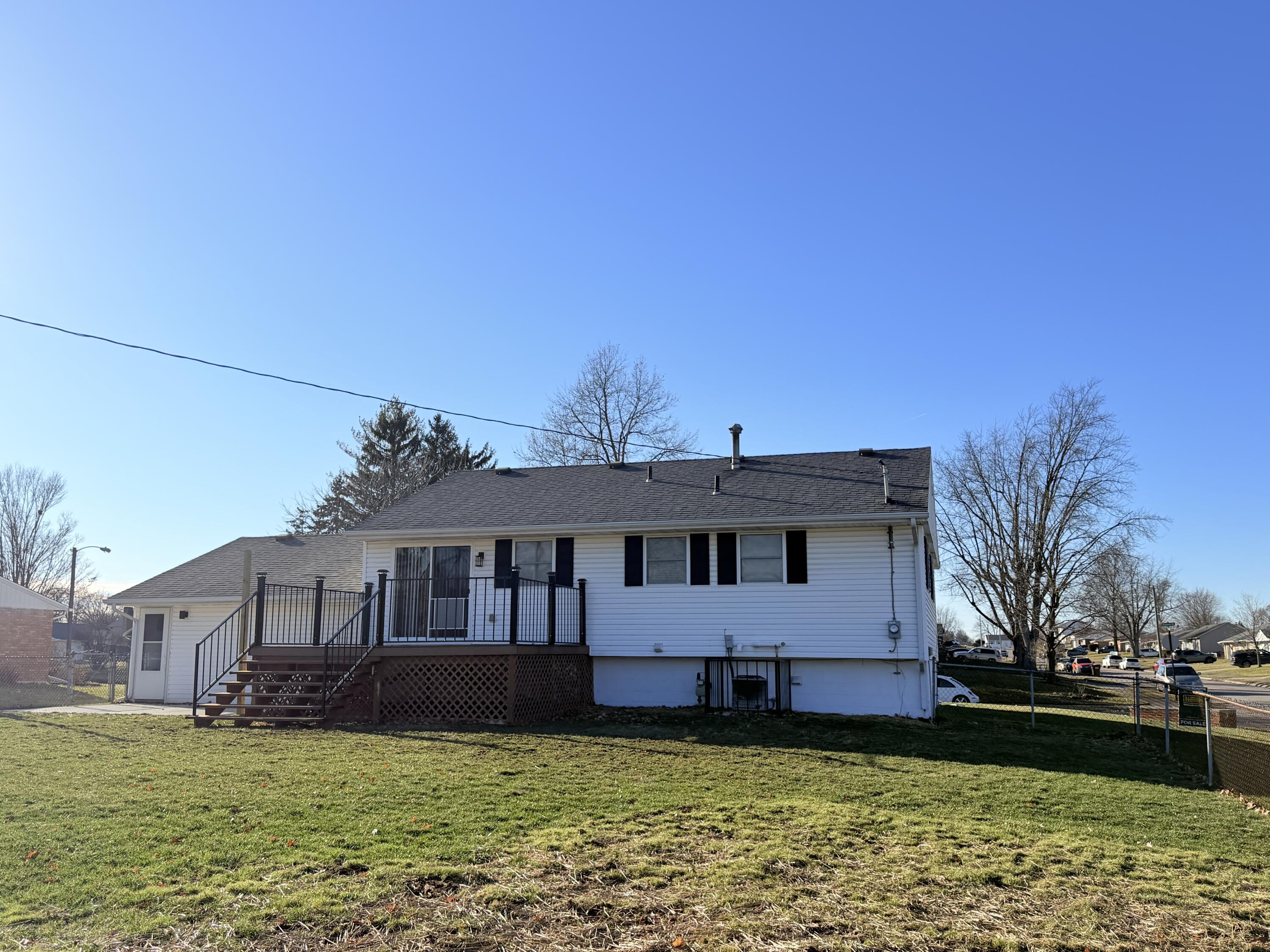 2948 Hyannis Drive, Springfield, Ohio 45503