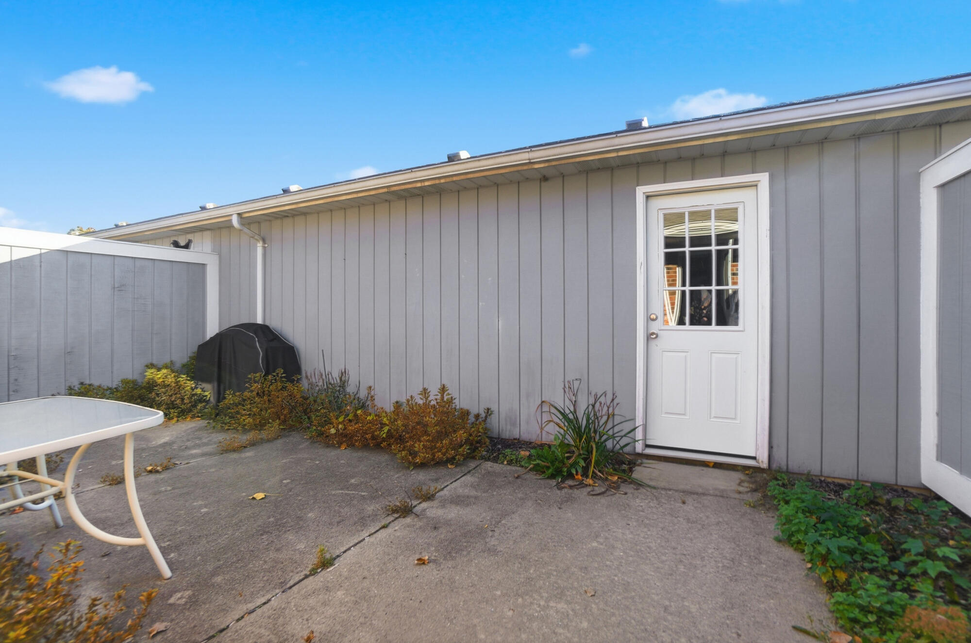 4446 Ridgewood East Road, Springfield, Ohio 45503