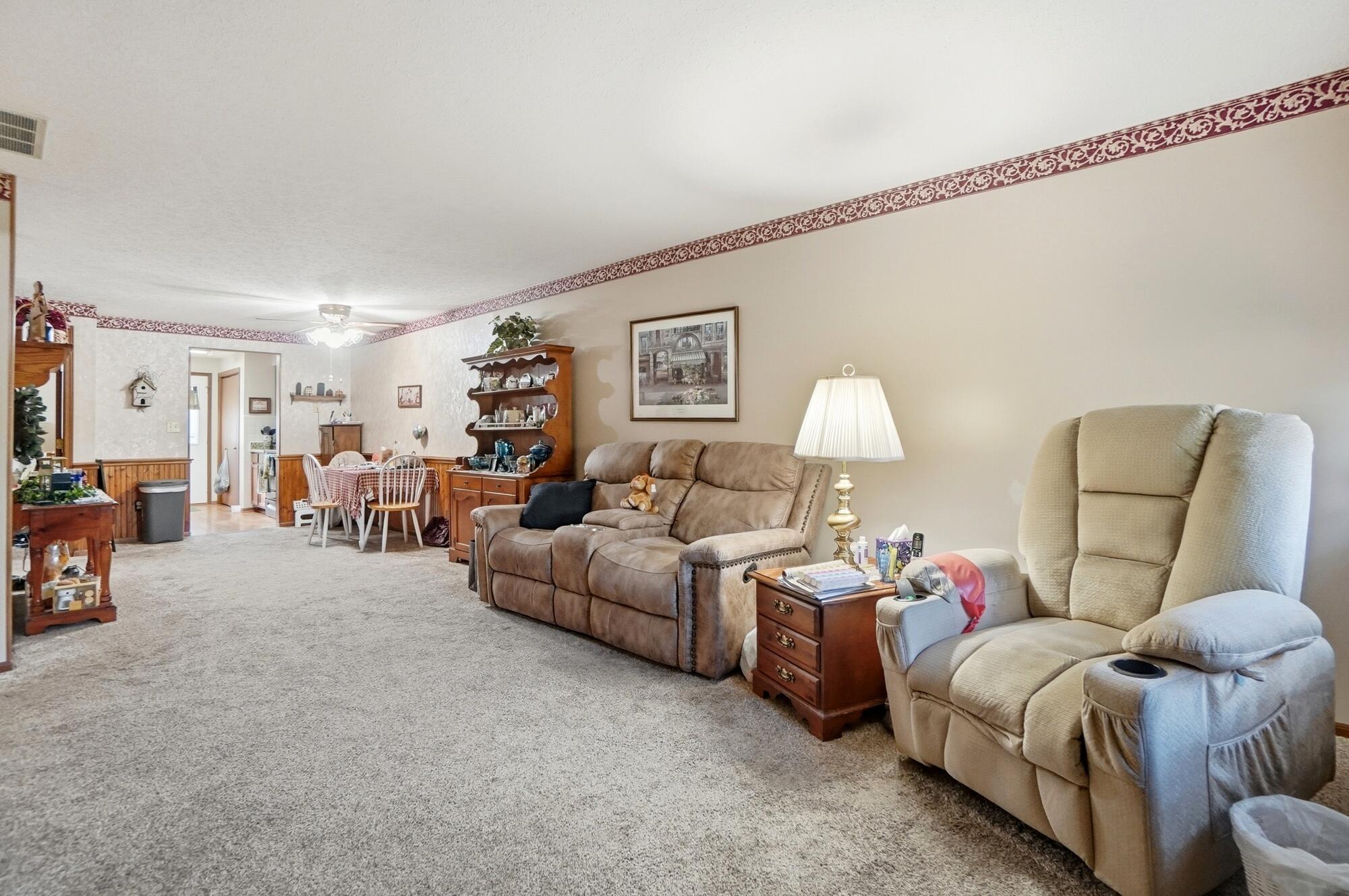 4446 Ridgewood East Road, Springfield, Ohio 45503