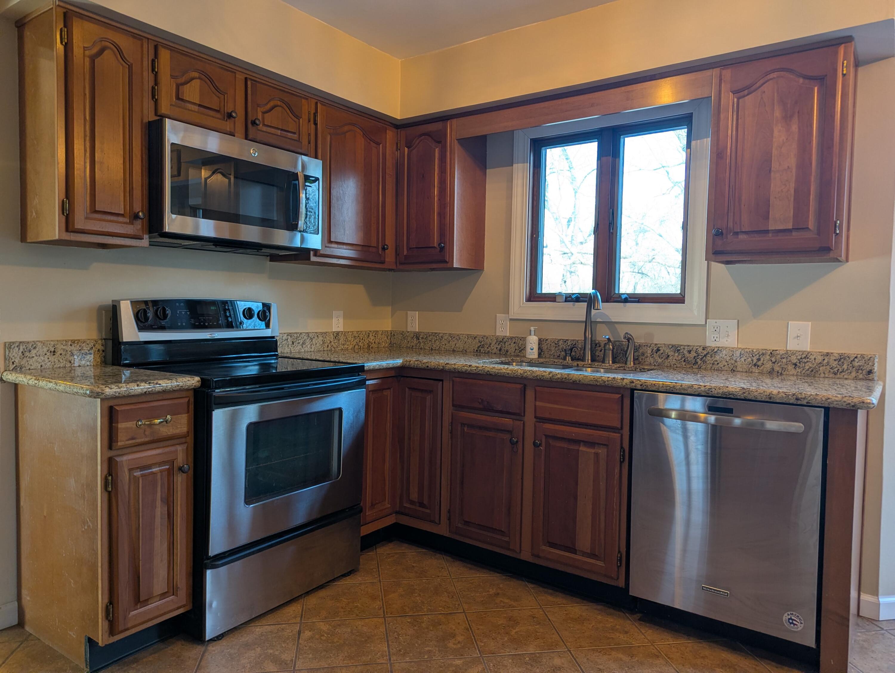 3530 Heatherwood Avenue, Springfield, Ohio 45503