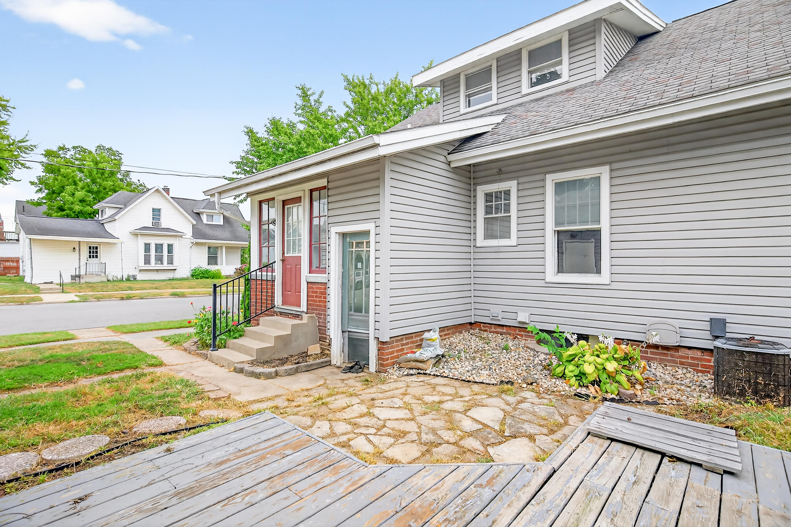 201 Pearl Street, Wapakoneta, Ohio 45895