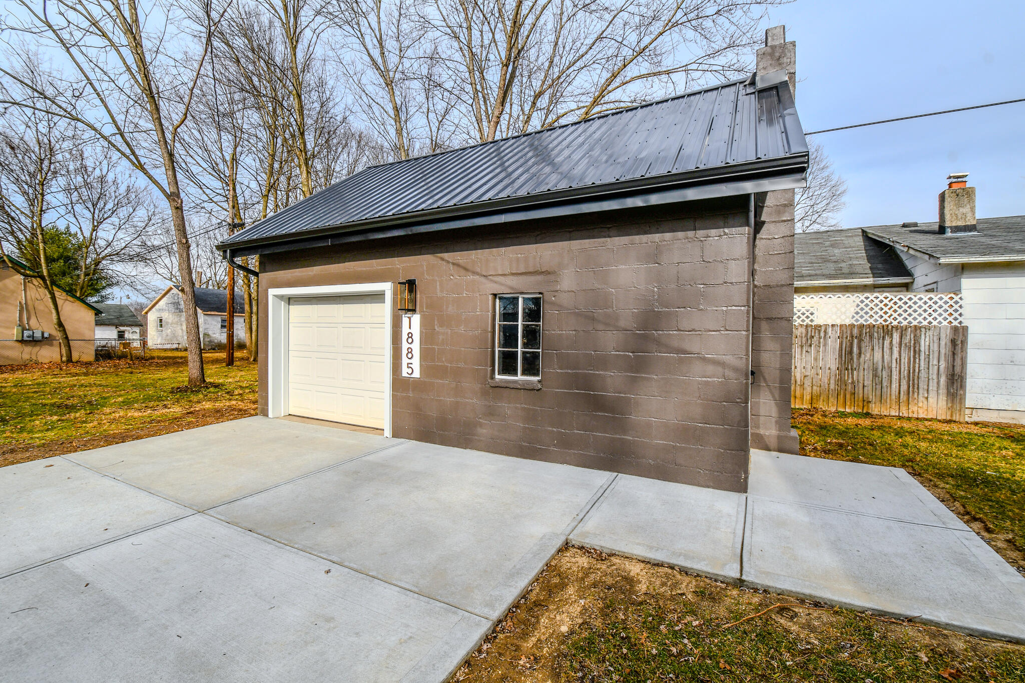 1885 Lake Road, Medway, Ohio 45341