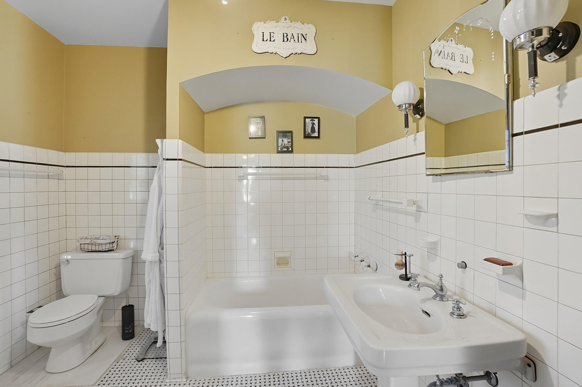 2002 Fountain Boulevard, Springfield, Ohio 45504