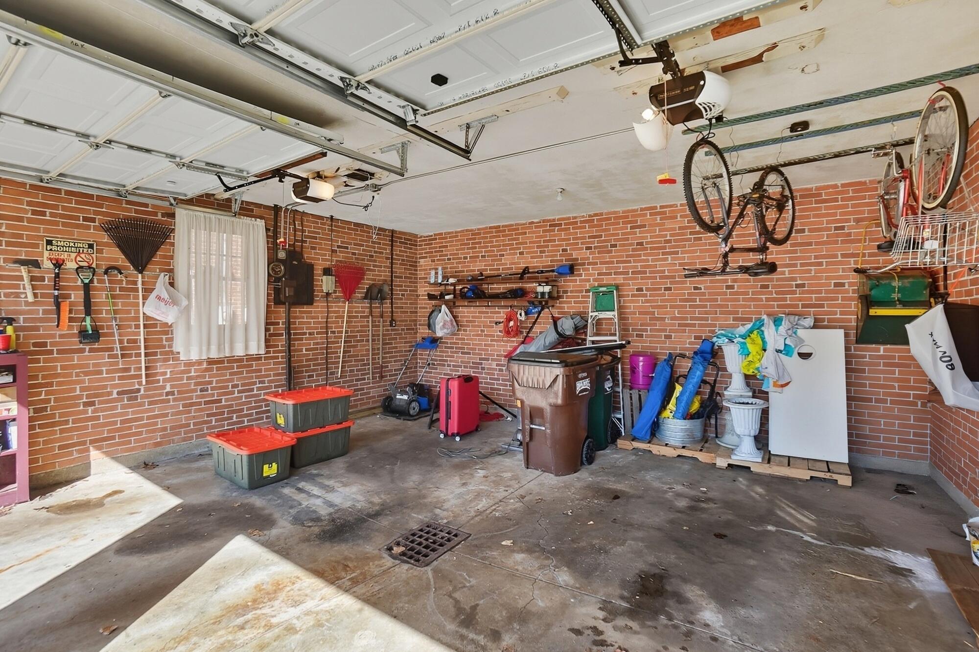 2002 Fountain Boulevard, Springfield, Ohio 45504