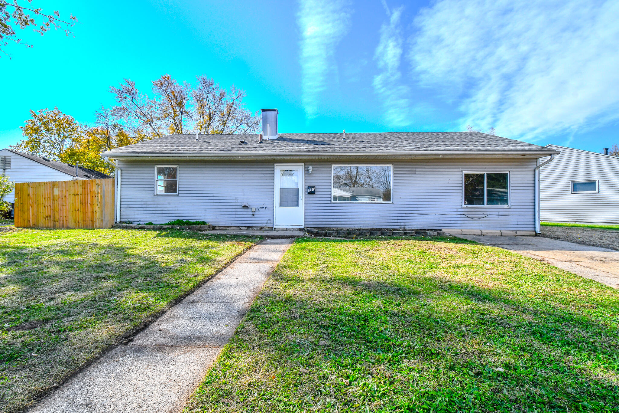 128 Marchmont Drive, Fairborn, Ohio 45324