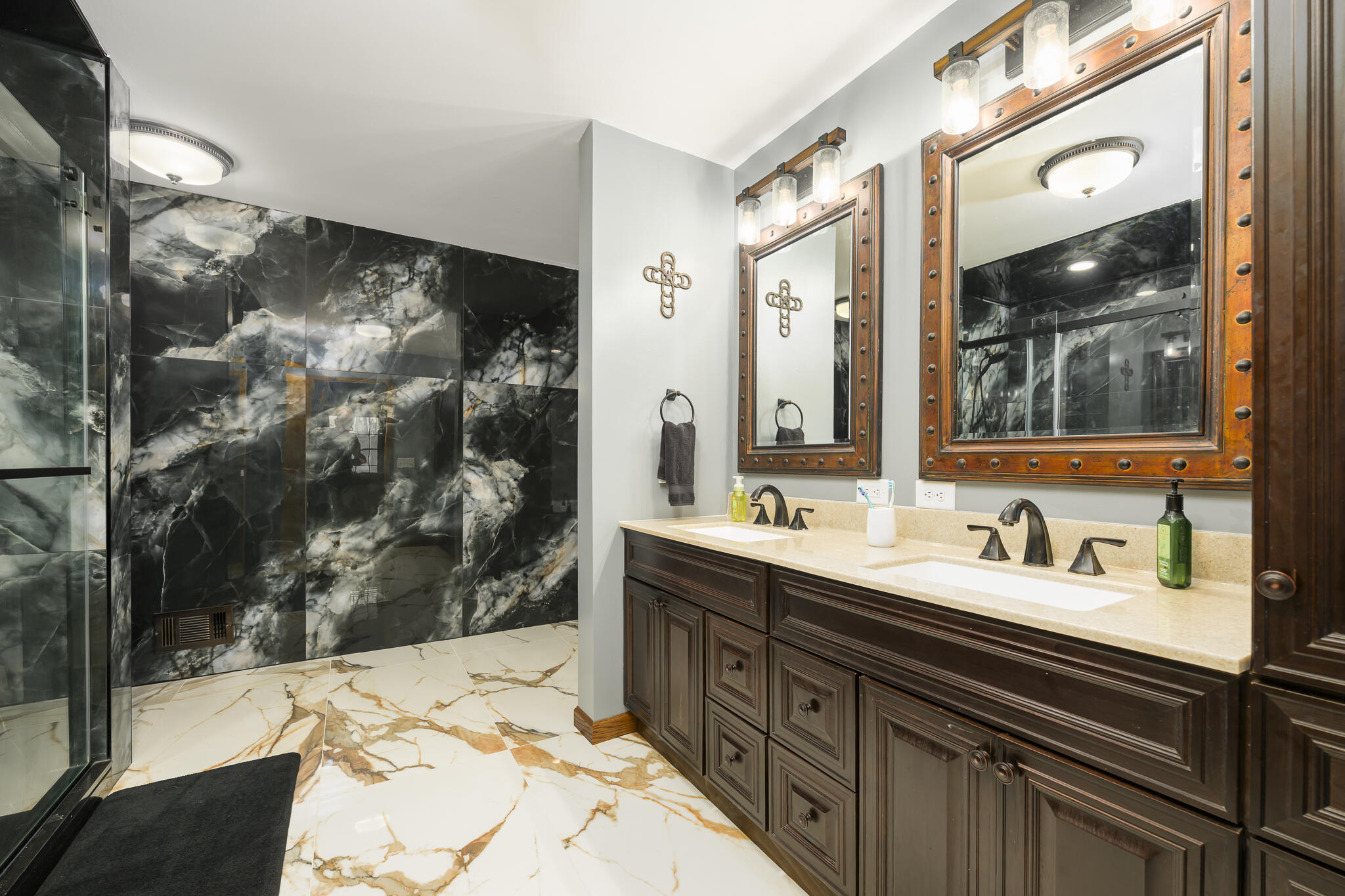 23481 Fairmount Road, Waynesfield, Ohio 45896