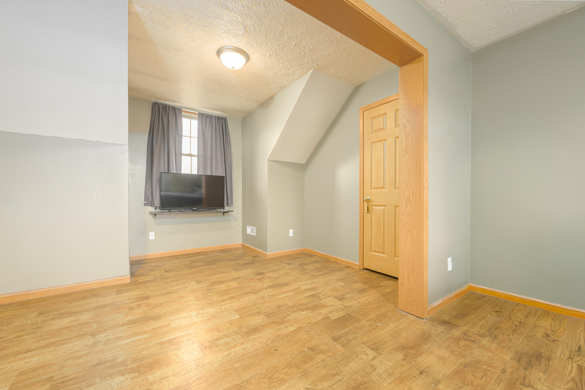 23481 Fairmount Road, Waynesfield, Ohio 45896