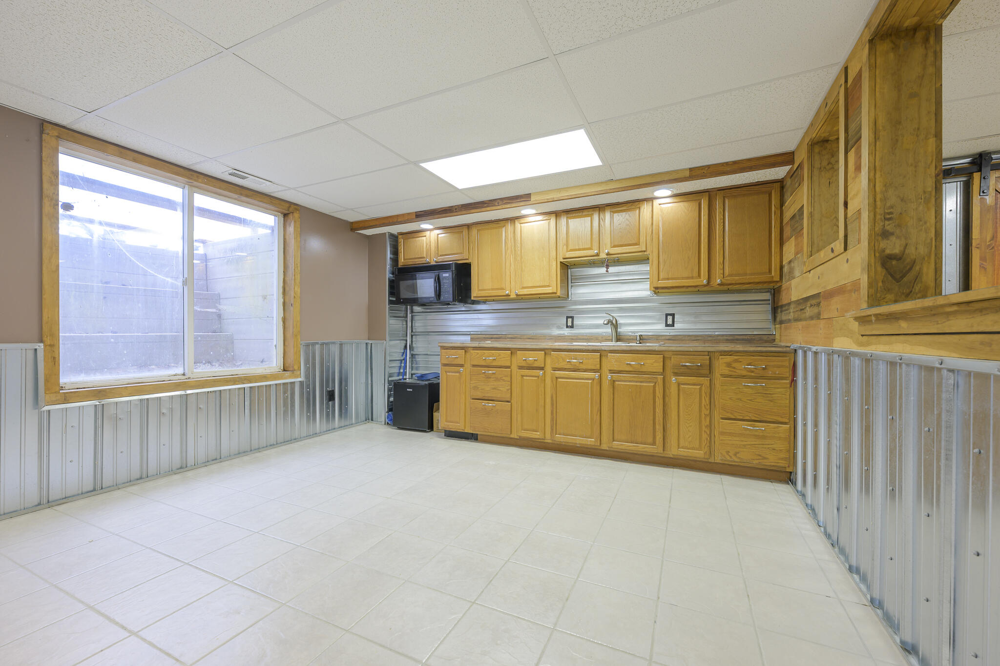 23481 Fairmount Road, Waynesfield, Ohio 45896