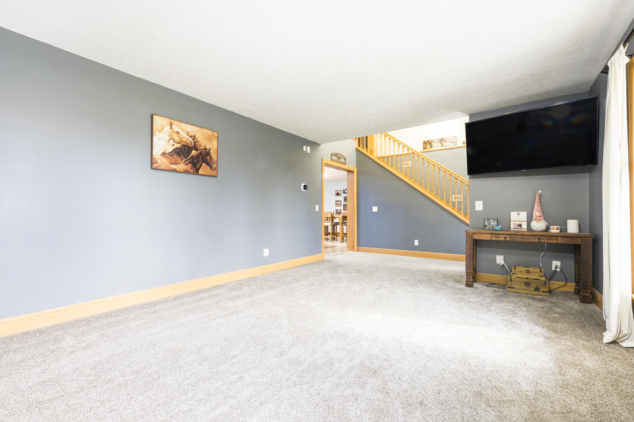 23481 Fairmount Road, Waynesfield, Ohio 45896