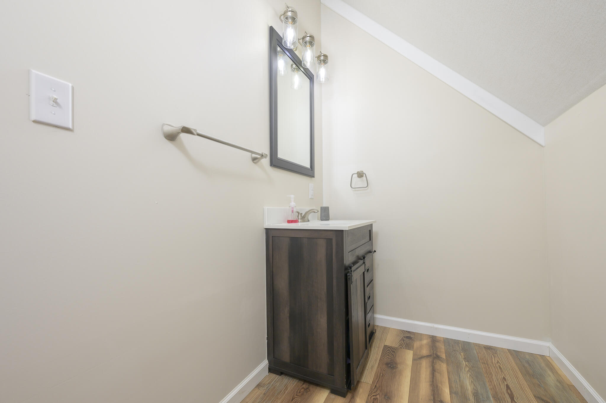 23481 Fairmount Road, Waynesfield, Ohio 45896