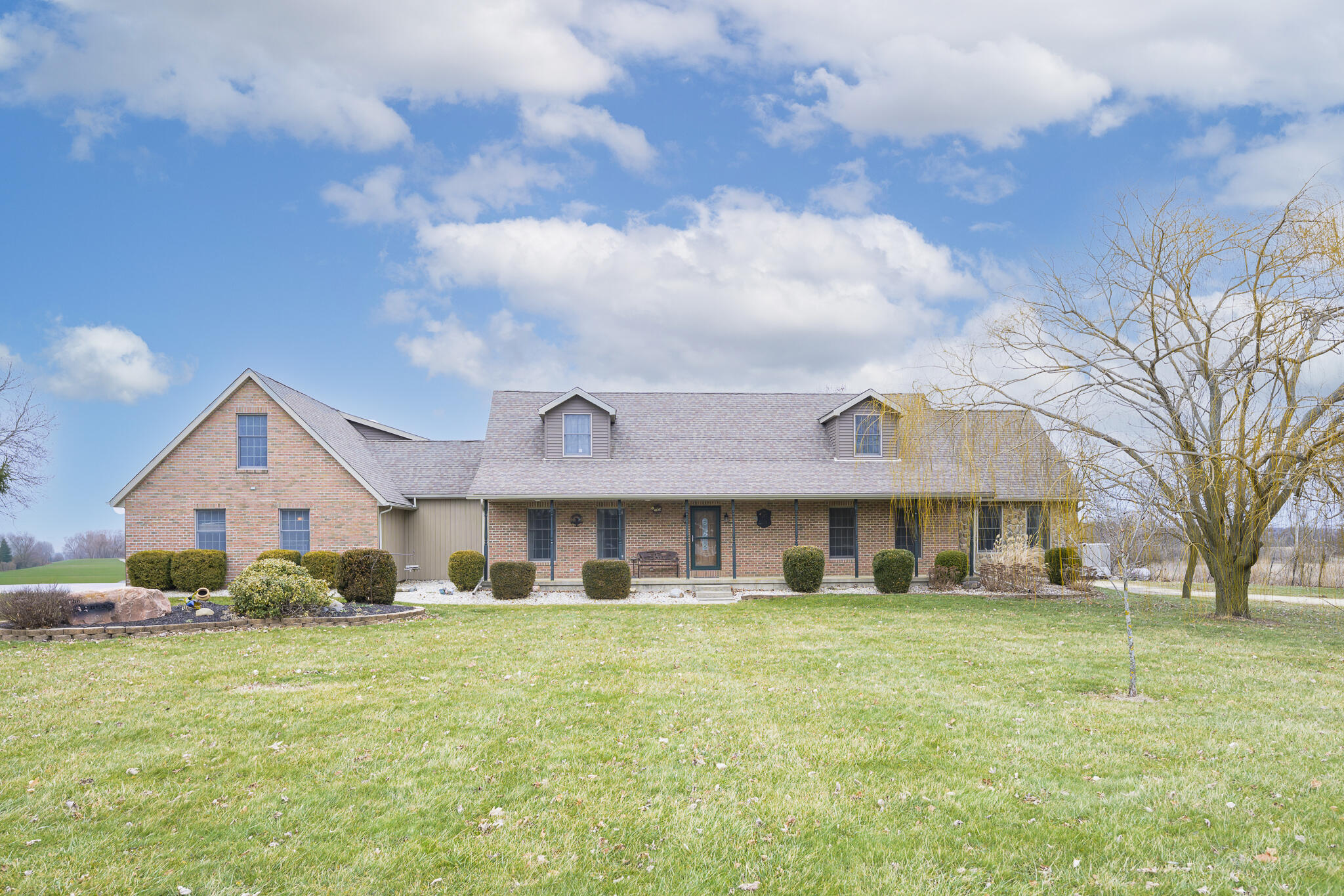 23481 Fairmount Road, Waynesfield, Ohio 45896