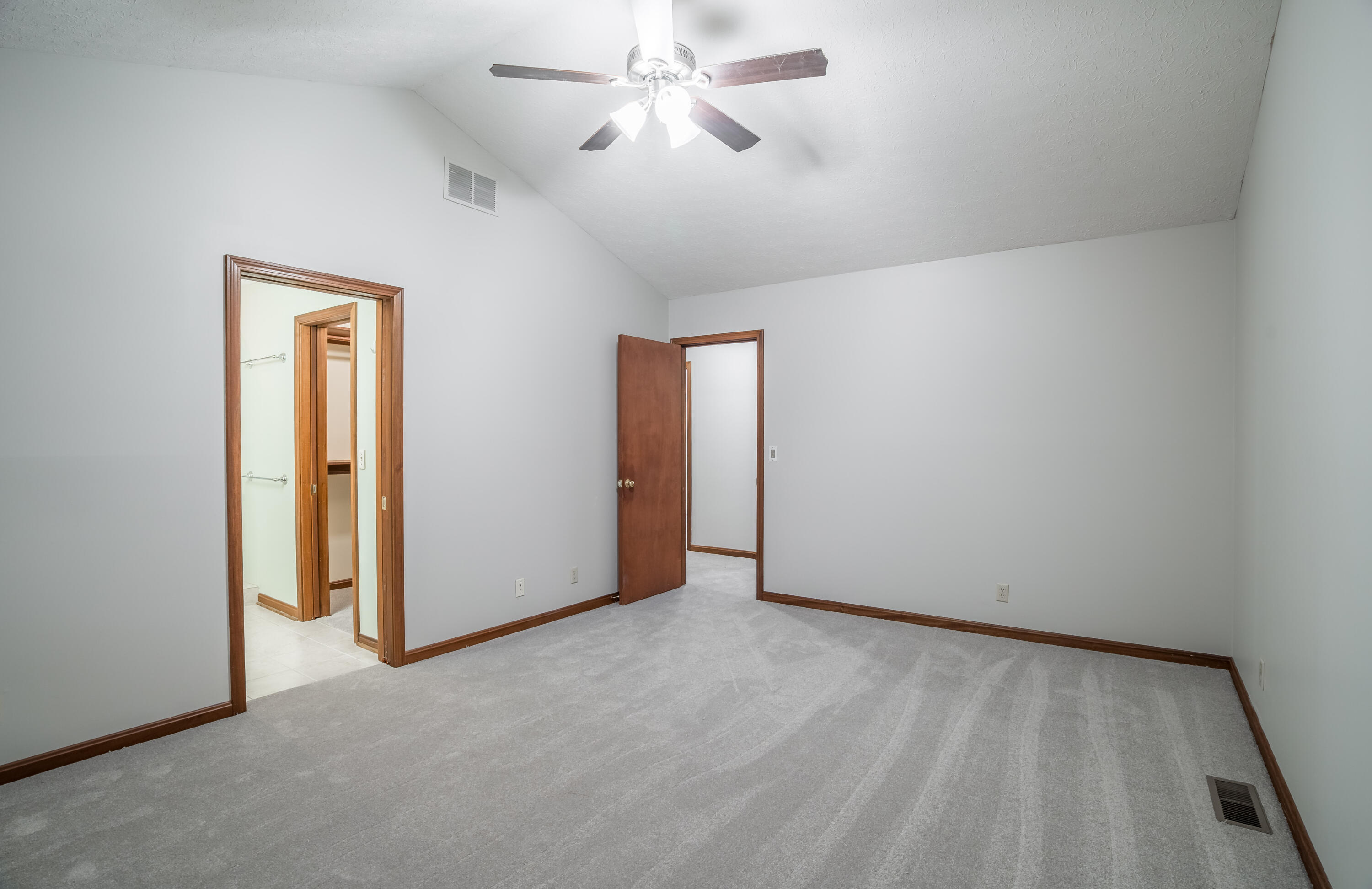 830 Pinehurst Drive, Tipp City, Ohio 45371