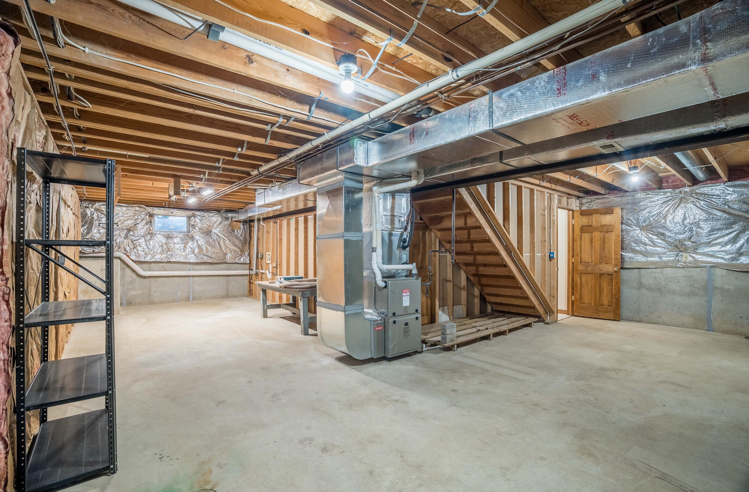 830 Pinehurst Drive, Tipp City, Ohio 45371