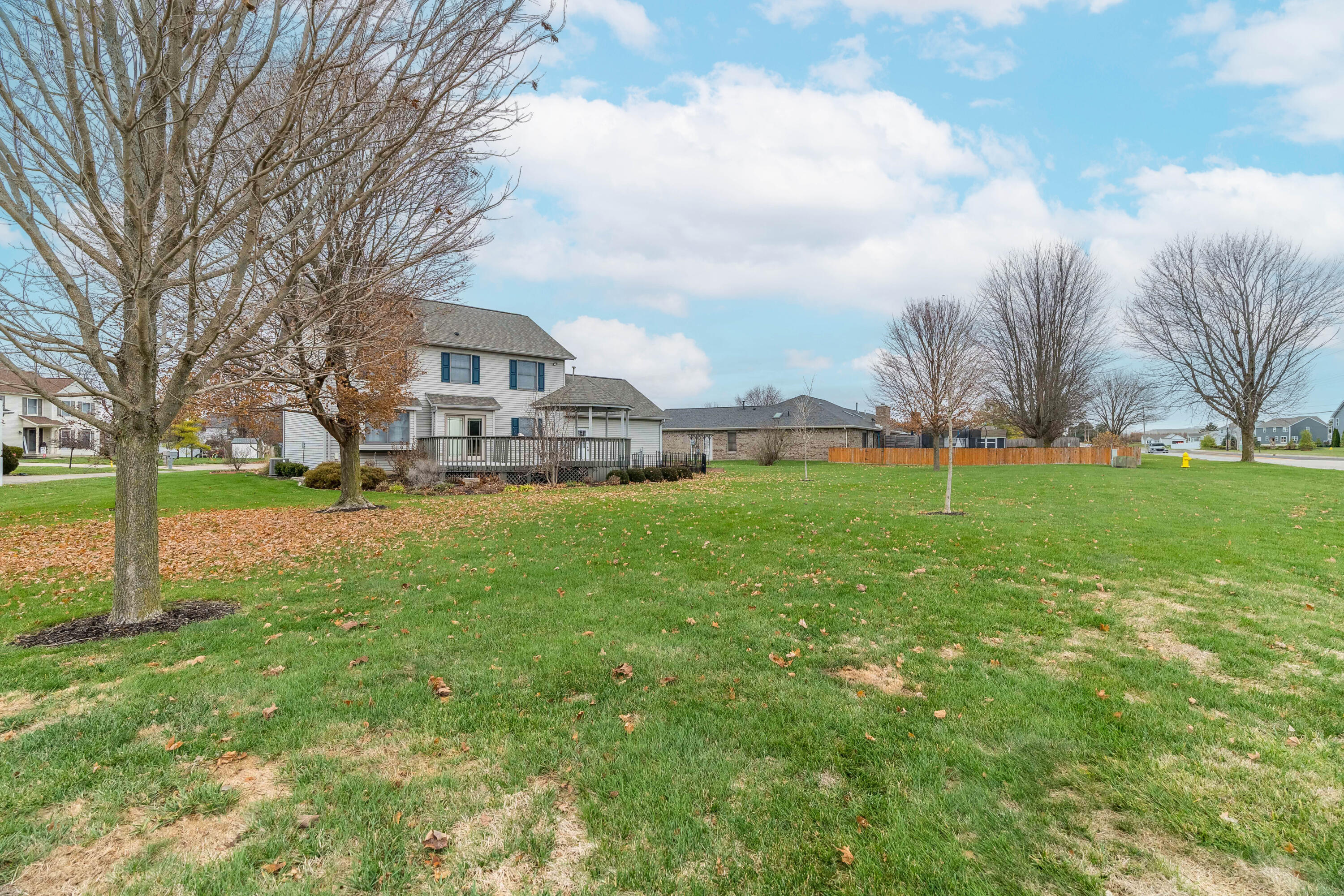 830 Pinehurst Drive, Tipp City, Ohio 45371