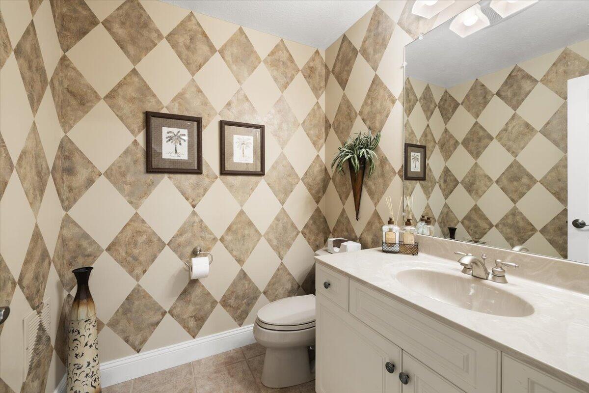 1162 Ontario Court, Sidney, Ohio 45365