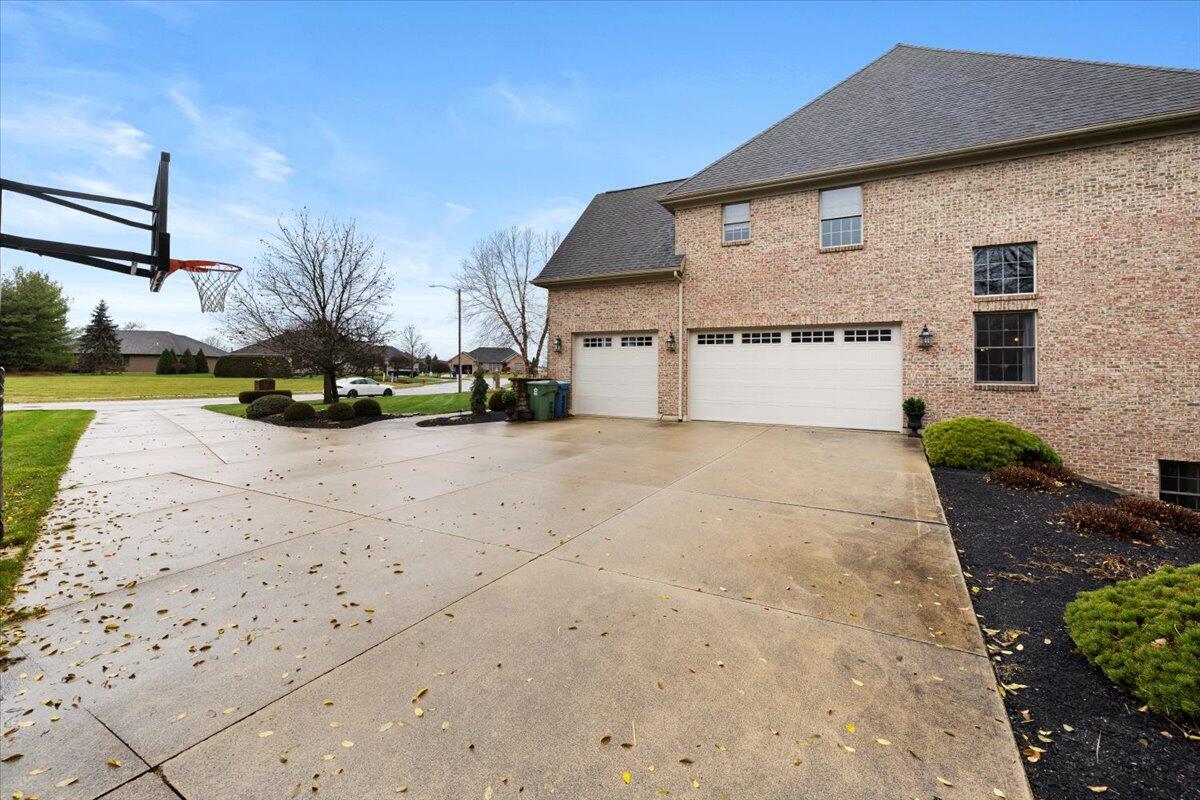 1162 Ontario Court, Sidney, Ohio 45365