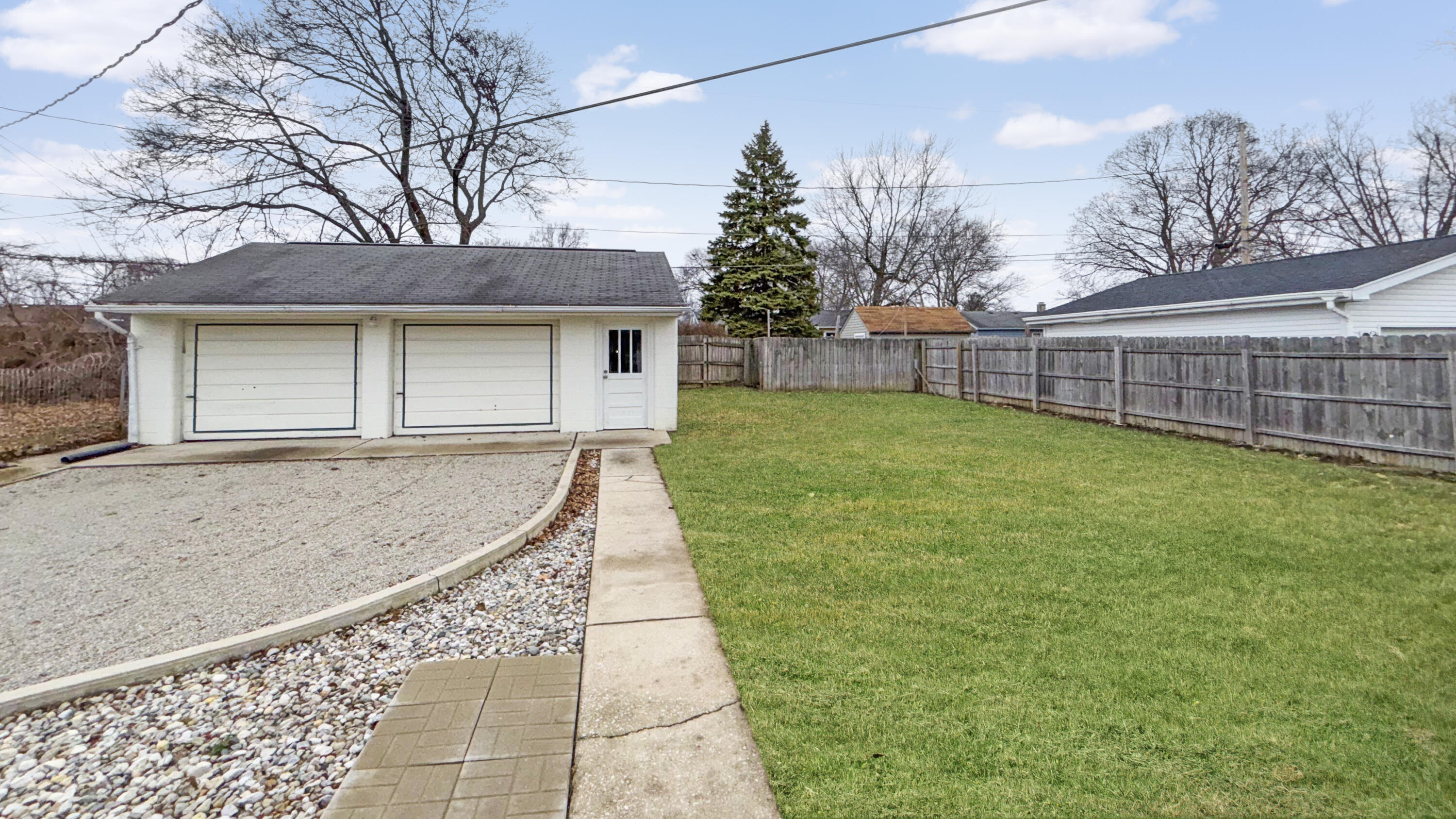 59 Kiser Drive, Tipp City, Ohio 45371