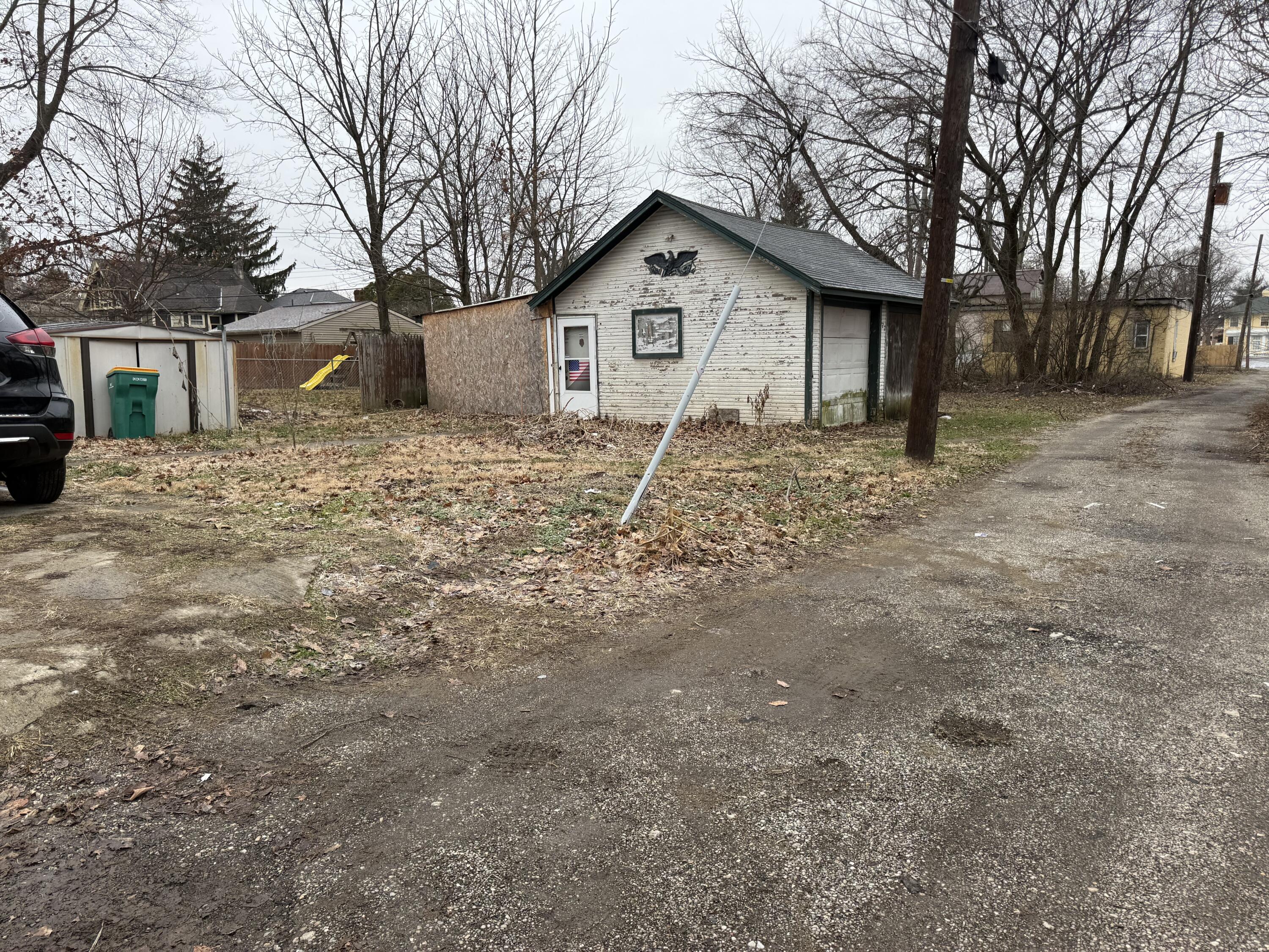 825-827 Elm Street, Springfield, Ohio 45503