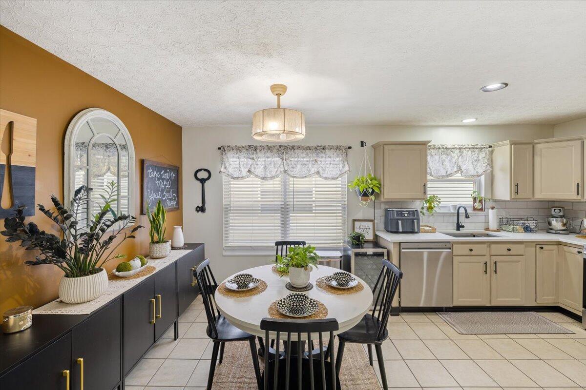 867 Gearhardt Lane, Troy, Ohio 45373