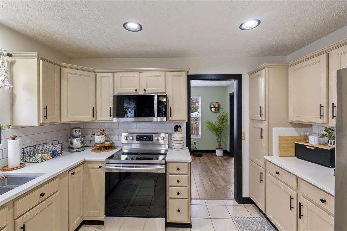 867 Gearhardt Lane, Troy, Ohio 45373