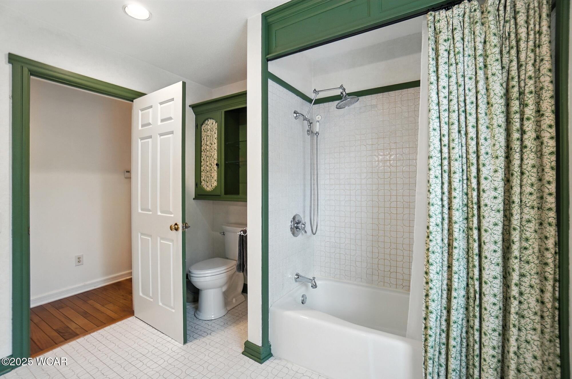 2511 DEBBIE Drive, Lima, Ohio