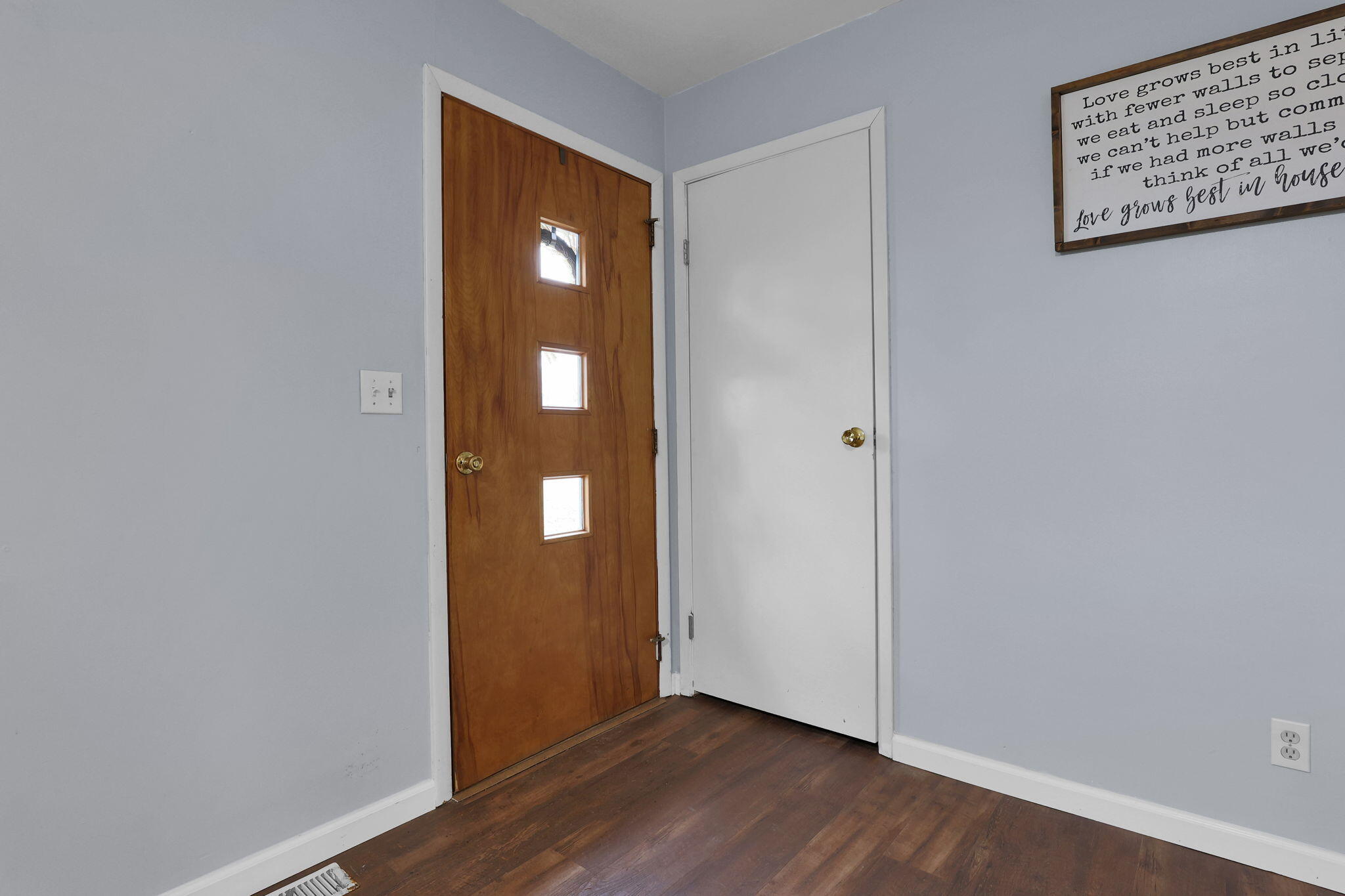 182 Center Street, London, Ohio 43140